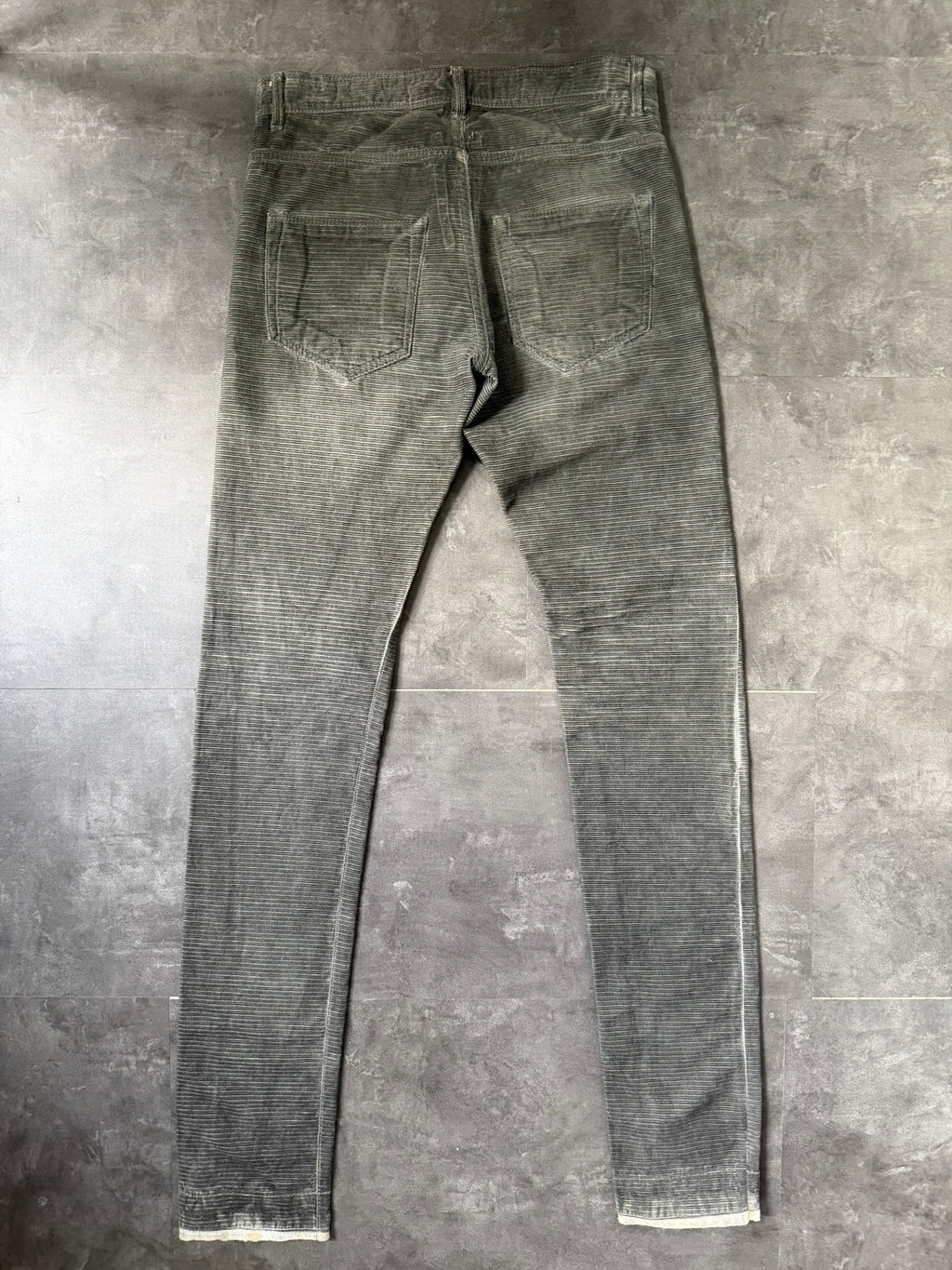 S/S 09 „STRUTTER“ Hog Wash Grosgrain Detroit Cut Jeans IT30