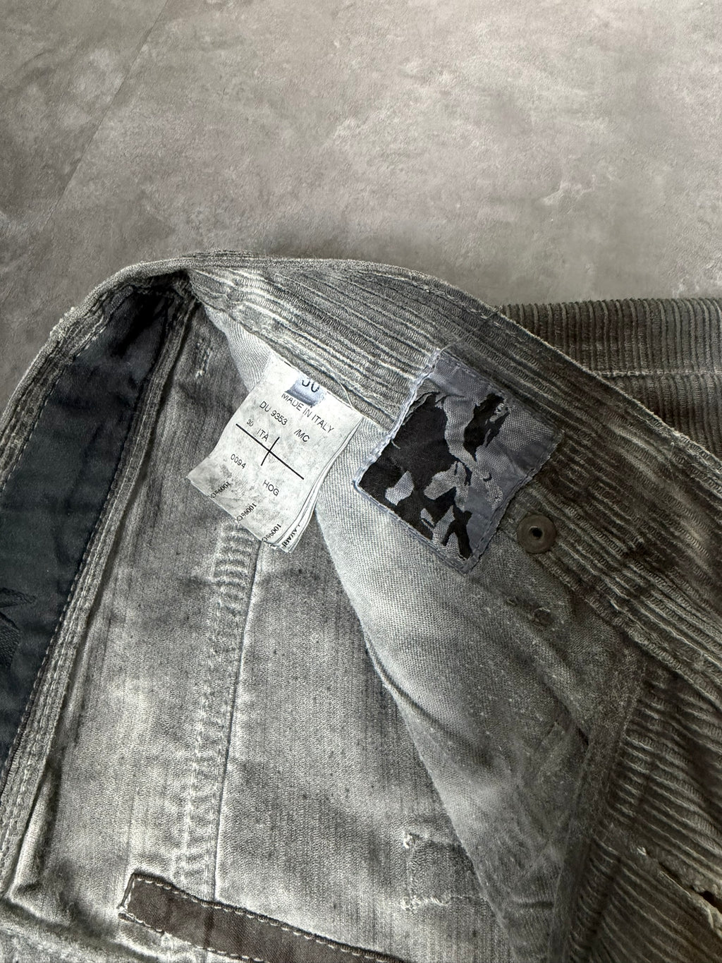 S/S 09 „STRUTTER“ Hog Wash Grosgrain Detroit Cut Jeans IT30
