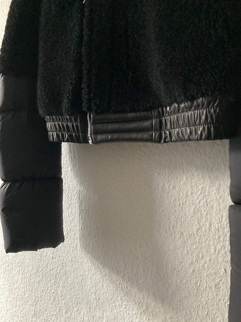 F/W 19 "LARRY" Runway Zionic Cropped Shearling Down Puffer Jacket in Black