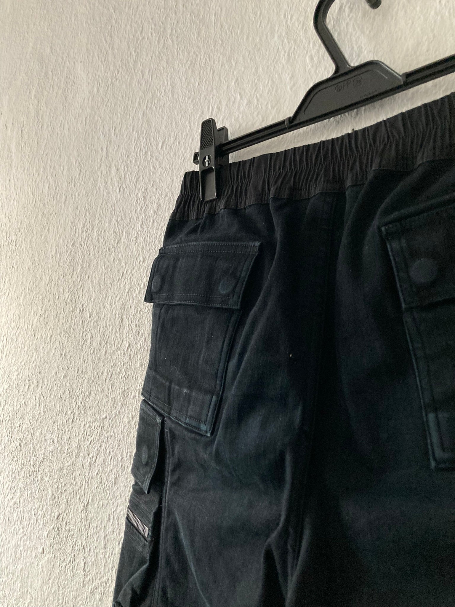 F/W 16 "MASTODON" SB Runway Skinny Mastodon Cargo Pants in Black Size 50/34