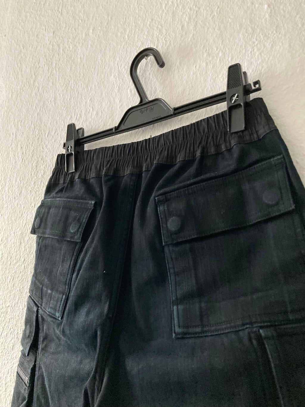 F/W 16 "MASTODON" SB Runway Skinny Mastodon Cargo Pants in Black Size 50/34