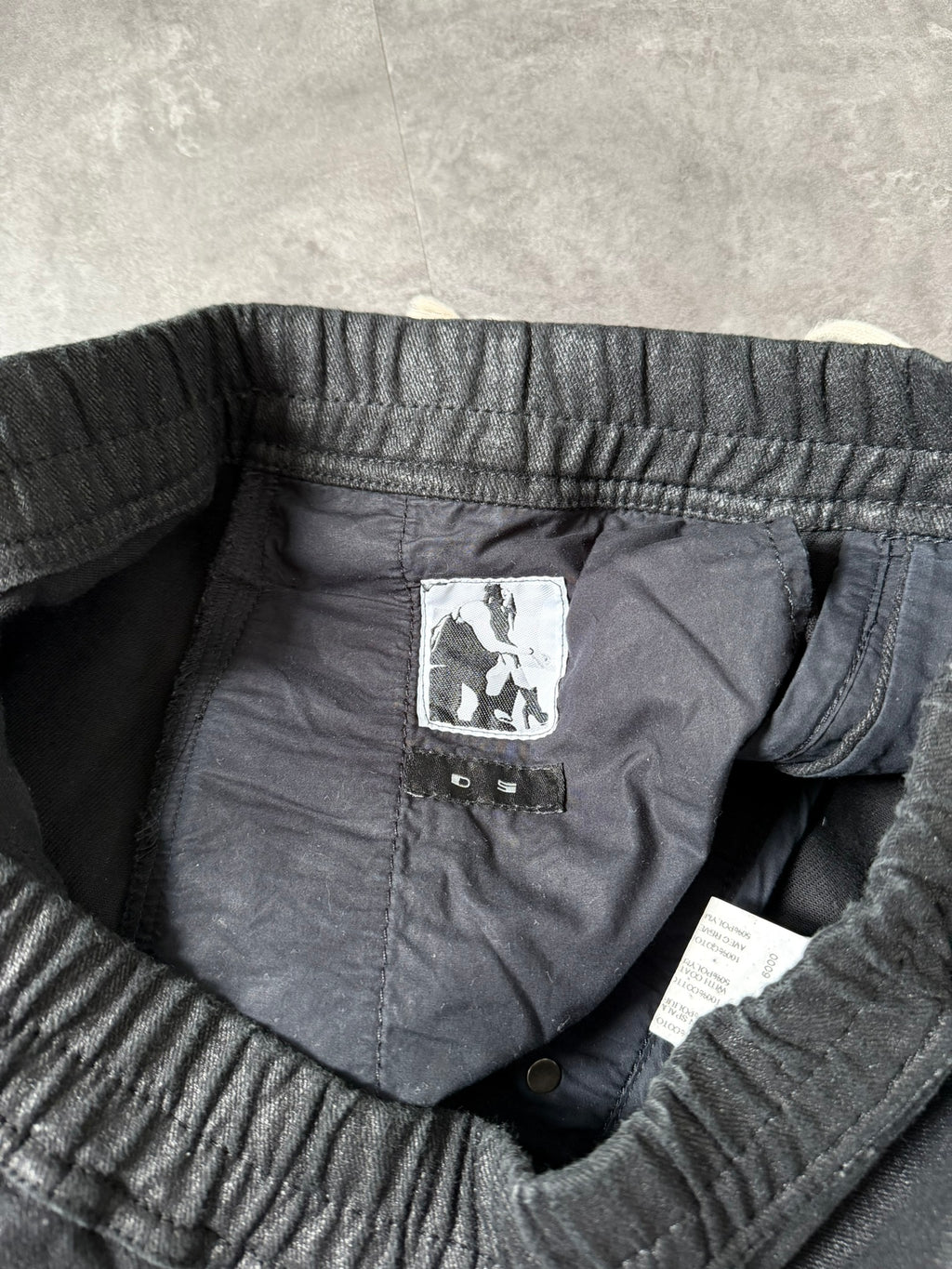 S/S 13 "ISLAND" Waxed "Black Vintage" Pod Shorts Rick Owens M