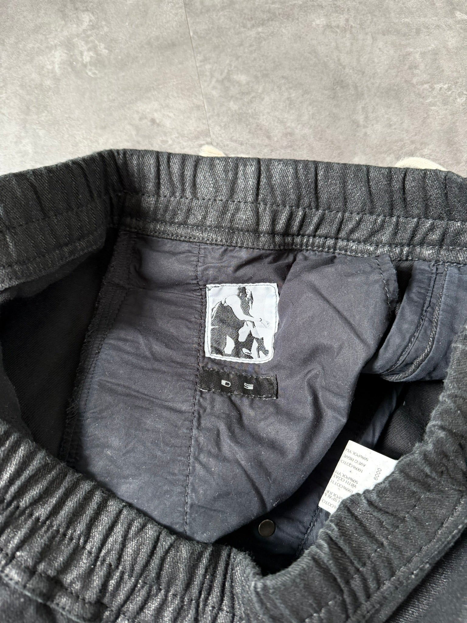 S/S 13 "ISLAND" Waxed "Black Vintage" Pod Shorts Rick Owens M