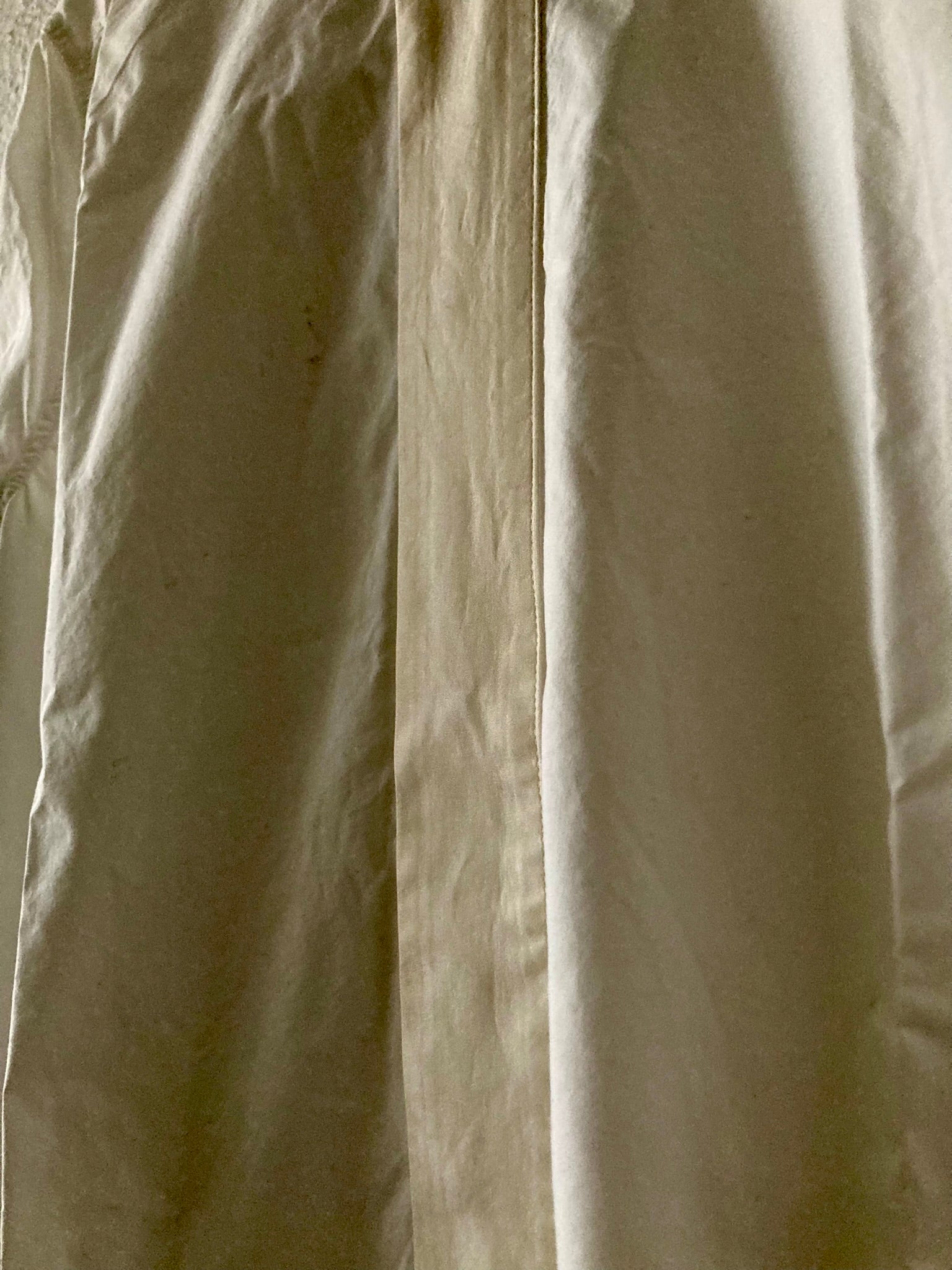 F/W 15 "SPHINX" V-Collar Dress Shirt in Milk