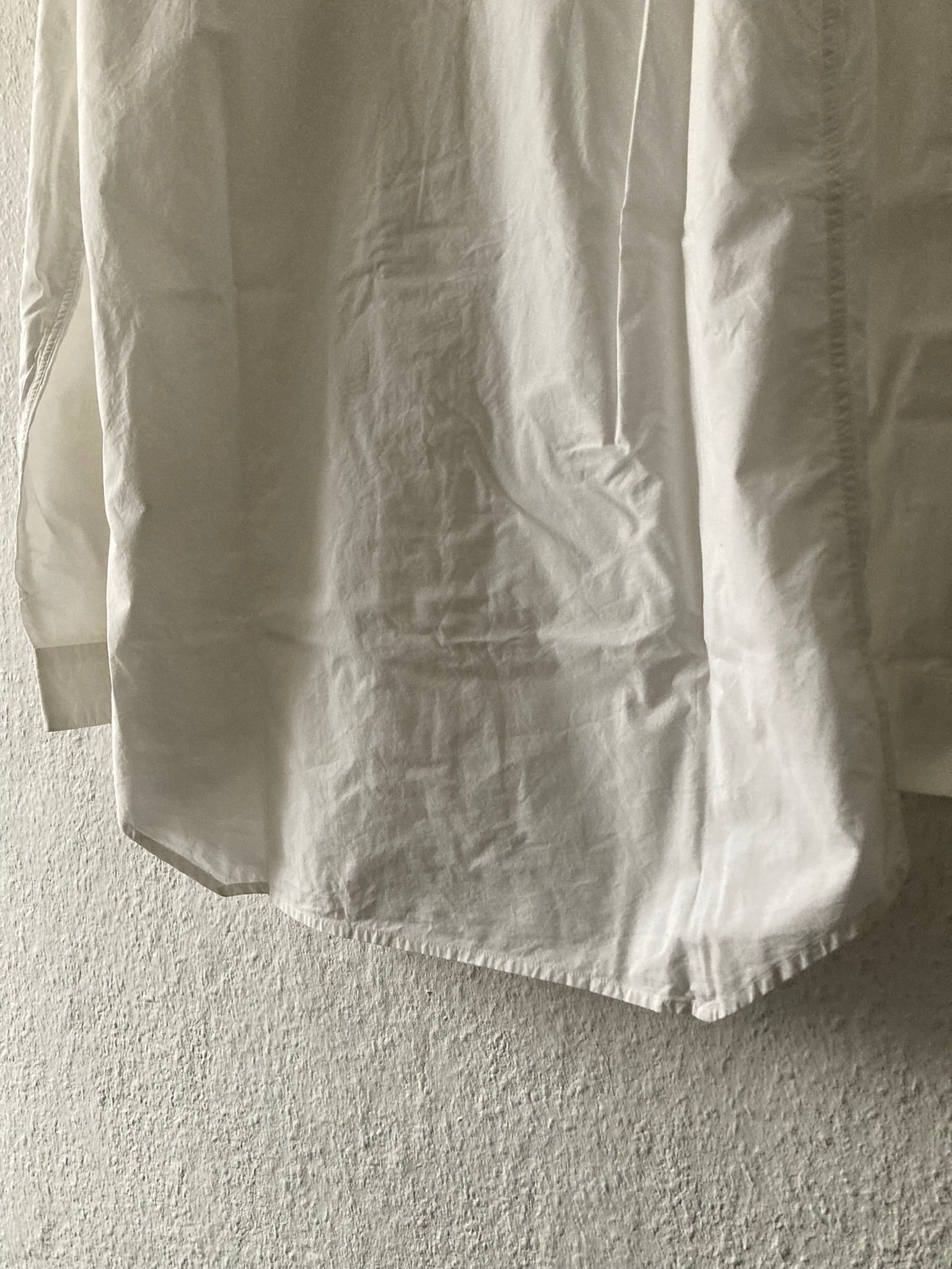 F/W 15 "SPHINX" V-Collar Dress Shirt in Milk