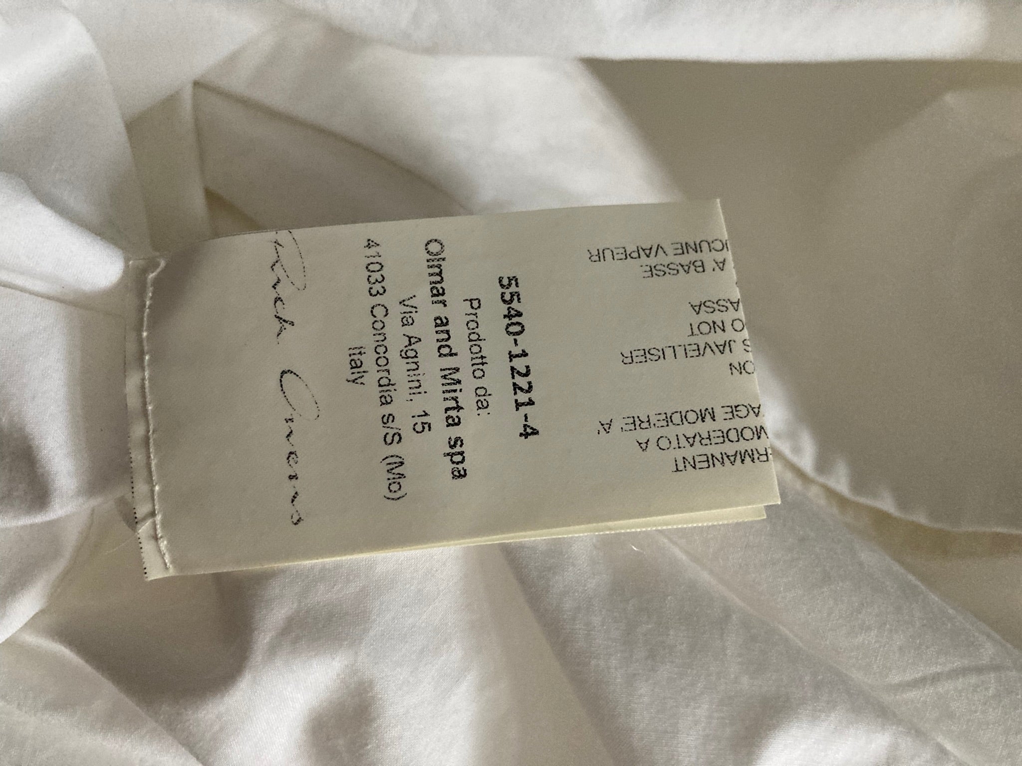 F/W 15 "SPHINX" V-Collar Dress Shirt in Milk