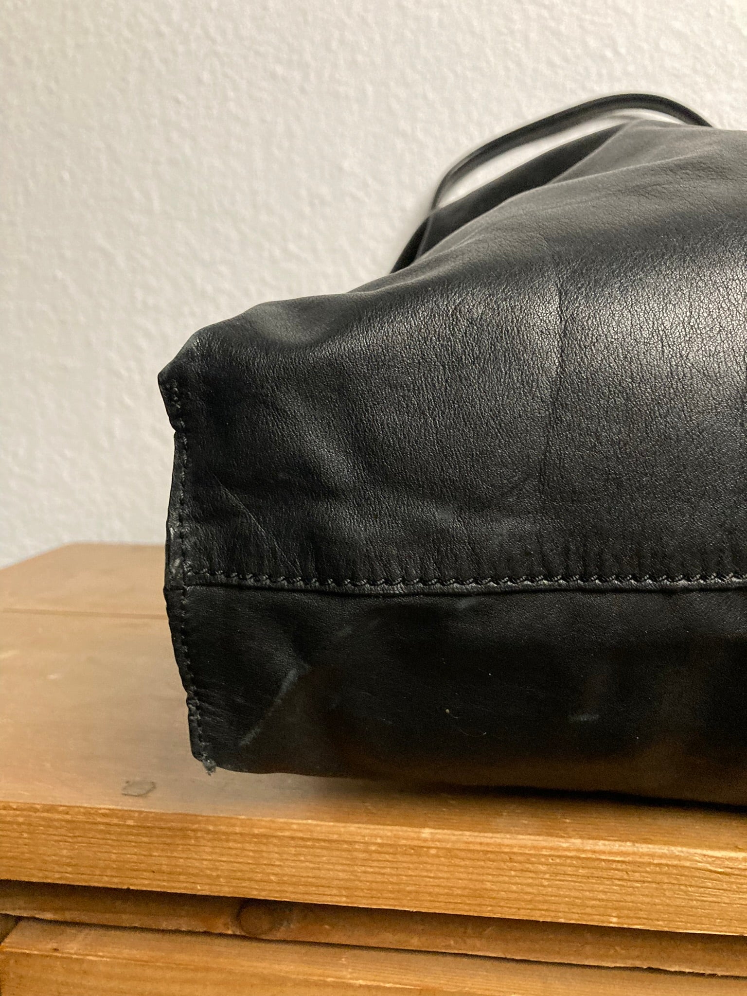 F/W 15 "SPHINX" Large Leather Carry-All in Black