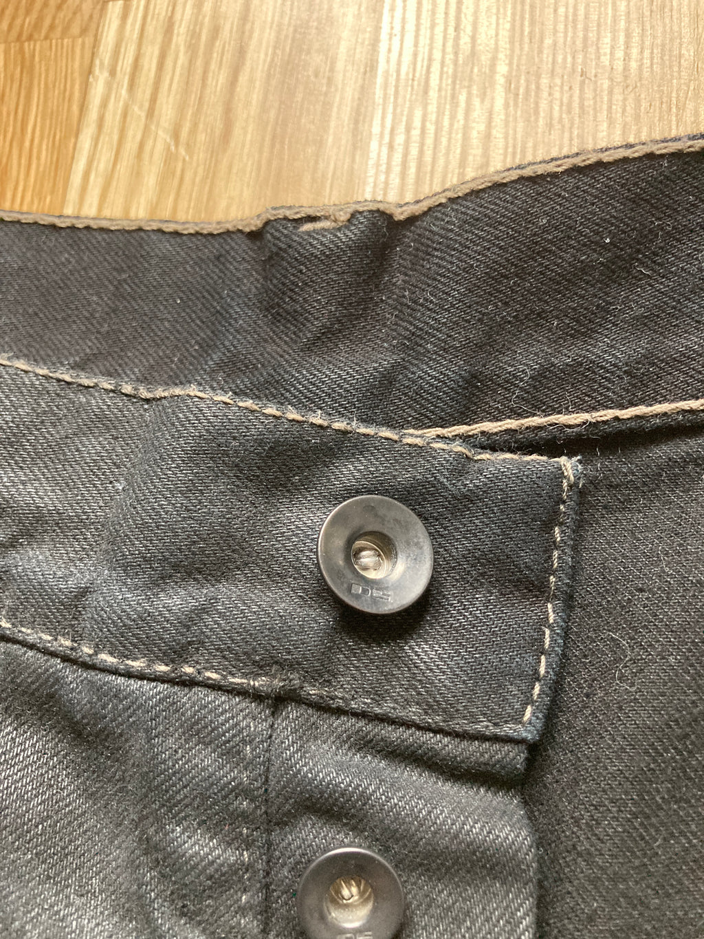 F/W 17 "GLITTER" Black Heavy Waxed Matte Dustulator Cut Denim US30