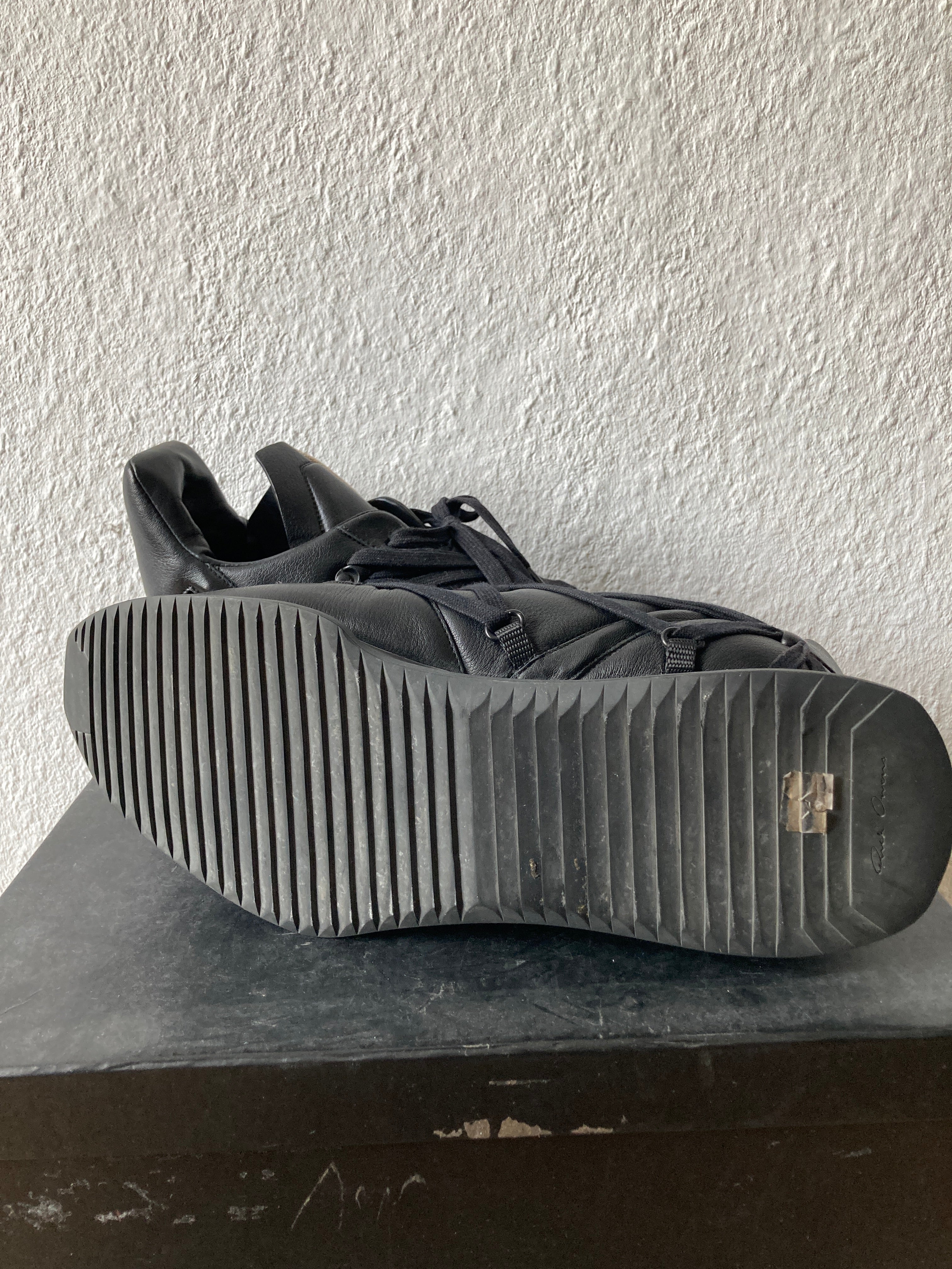 S/S 20 "TECUATL" Triple Black Maximal Megalace Runners 12/45