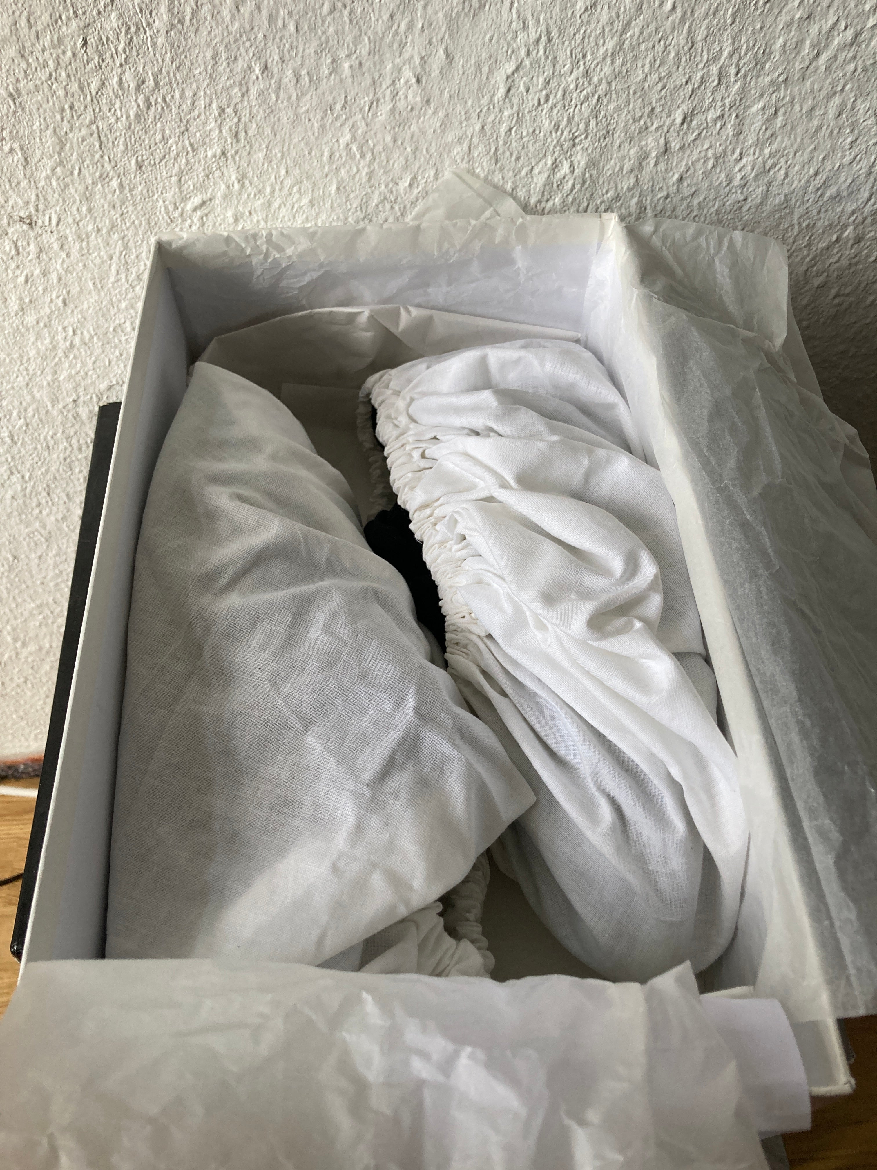 One-of-One Maison Margiela x William Cobbing Clay Splatter Replica in Black and Size IT43