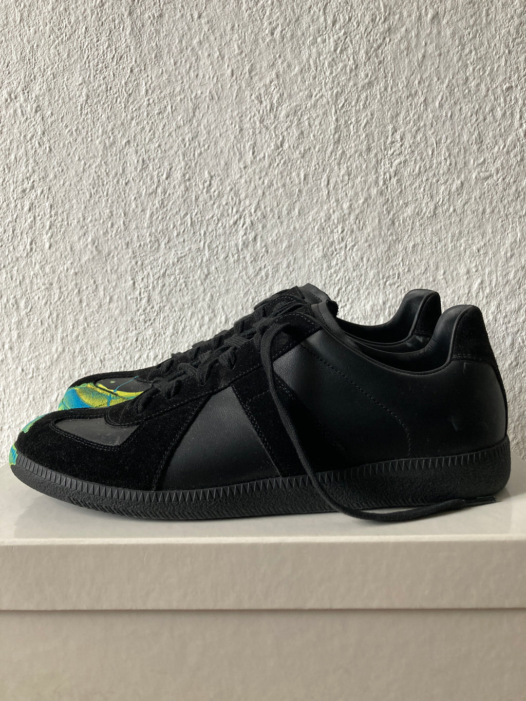 One-of-One Maison Margiela x William Cobbing Clay Splatter Replica in Black and Size IT43