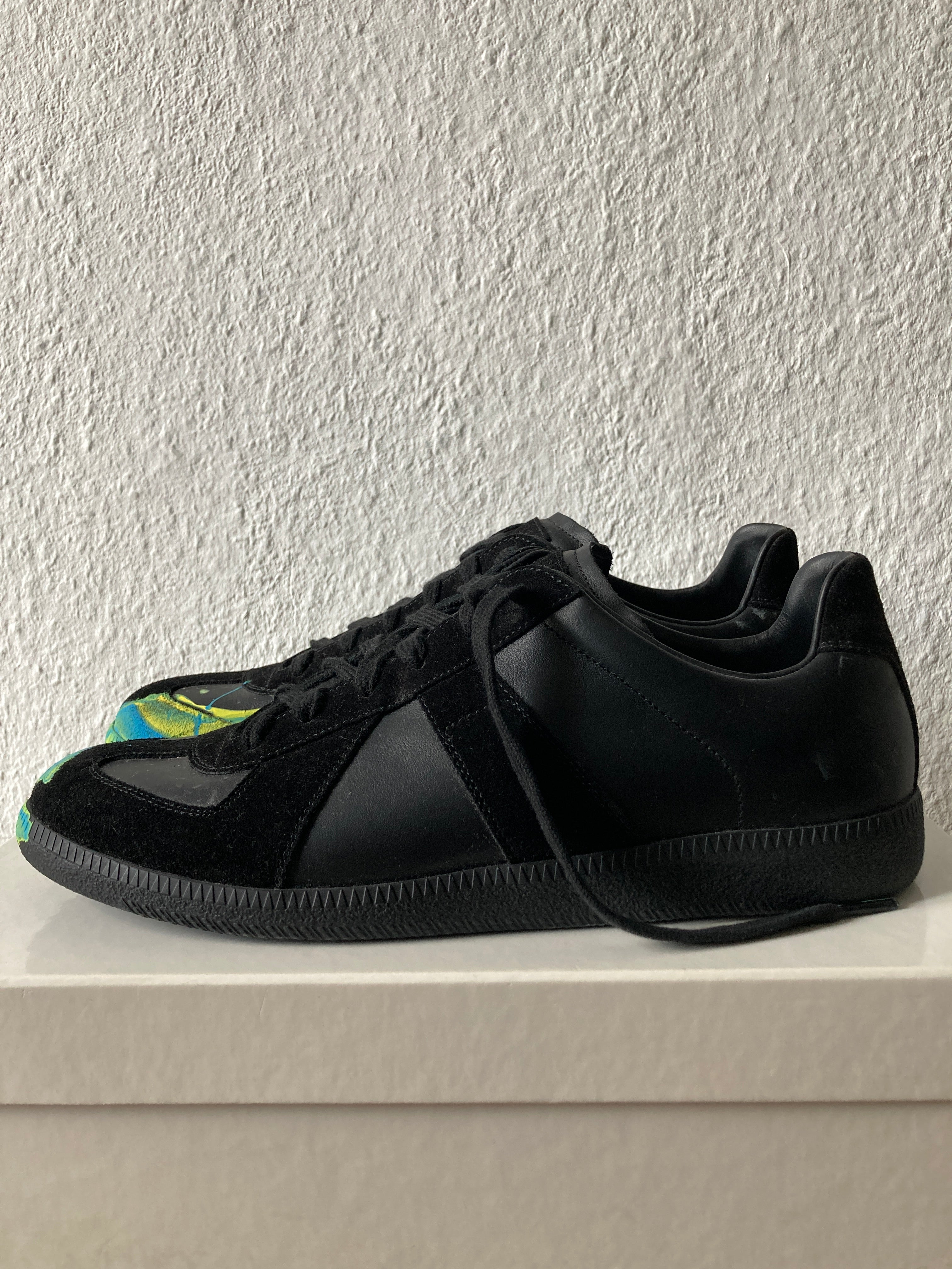 One-of-One Maison Margiela x William Cobbing Clay Splatter Replica in Black and Size IT43