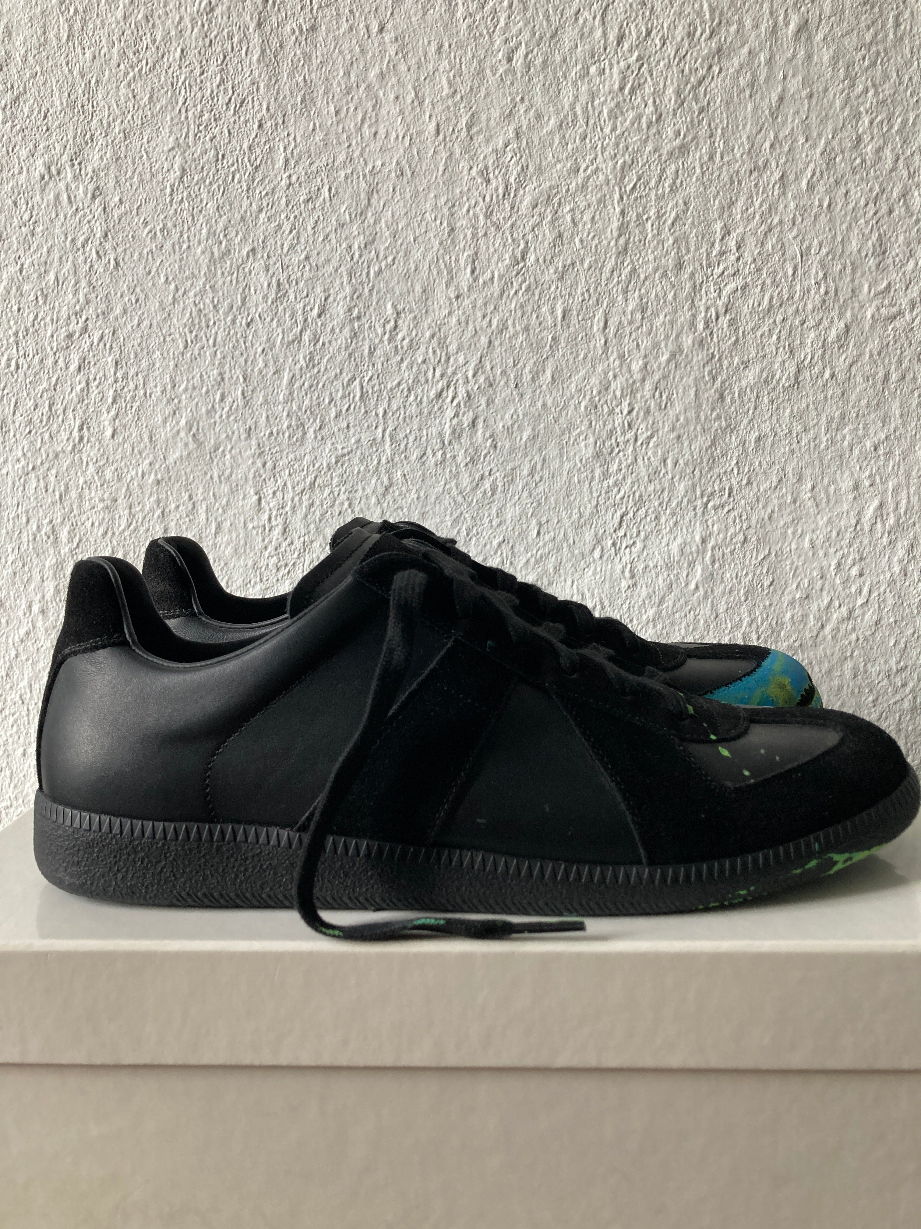 One-of-One Maison Margiela x William Cobbing Clay Splatter Replica in Black and Size IT43