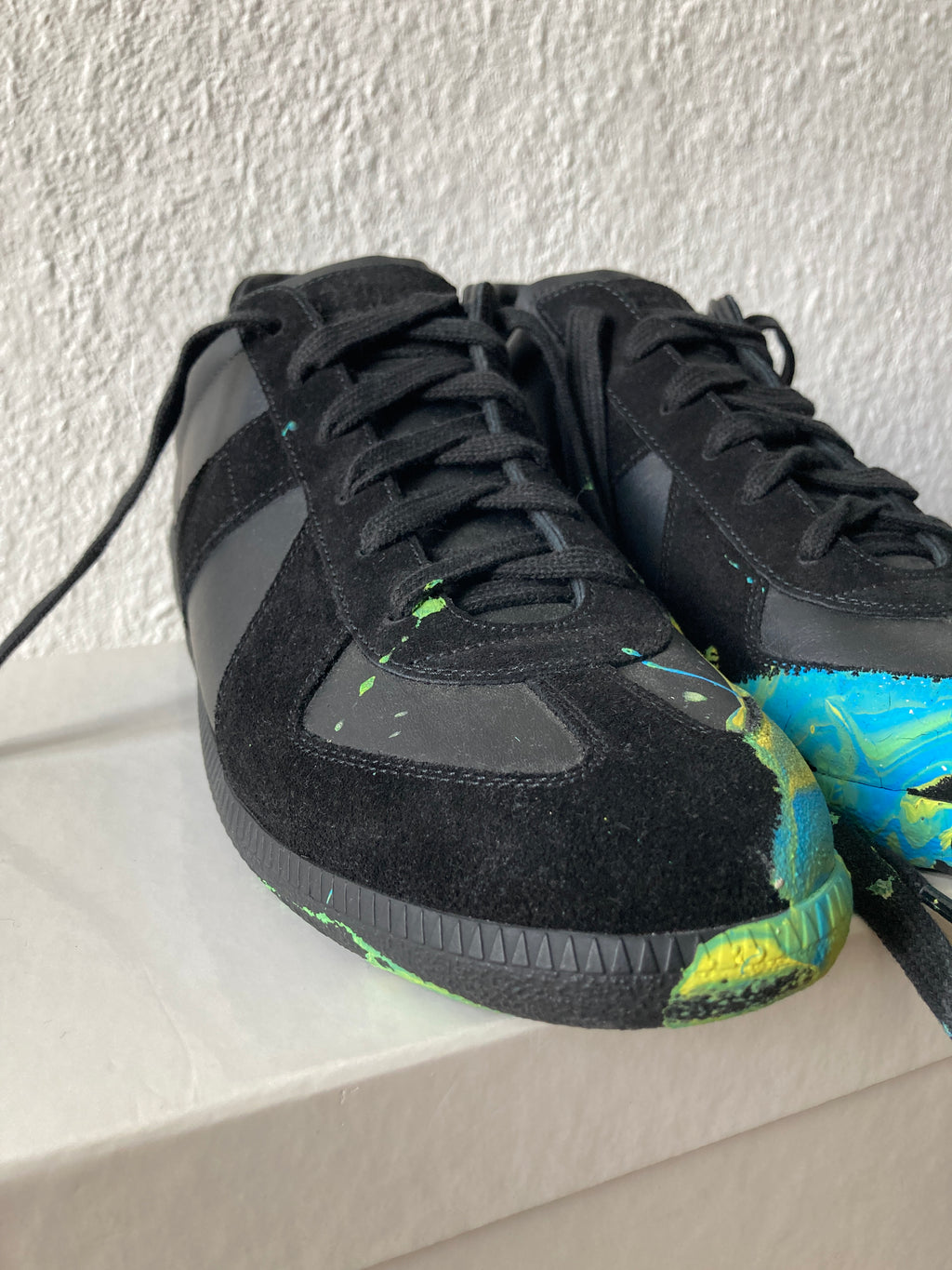 One-of-One Maison Margiela x William Cobbing Clay Splatter Replica in Black and Size IT43