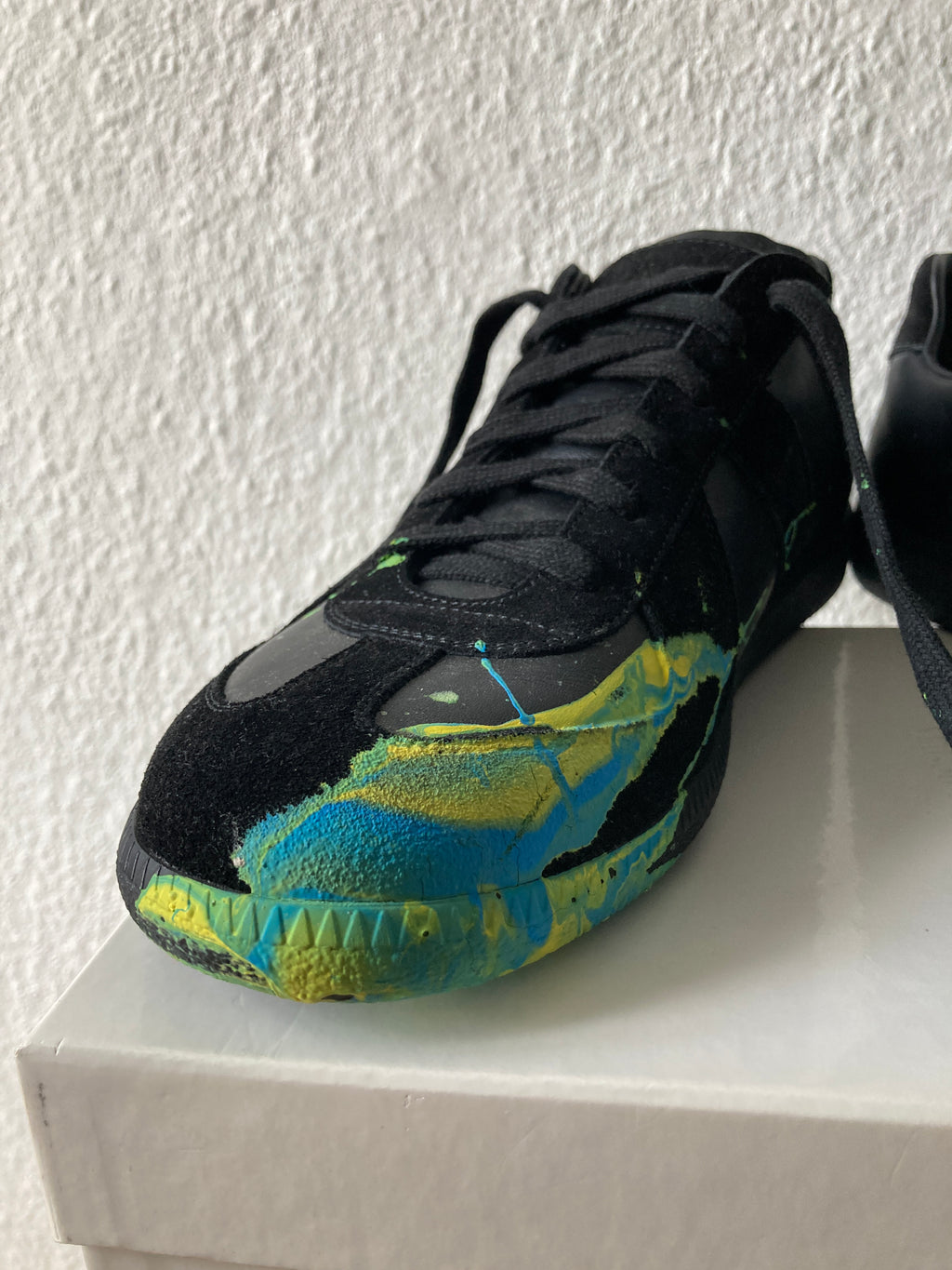 One-of-One Maison Margiela x William Cobbing Clay Splatter Replica in Black and Size IT43