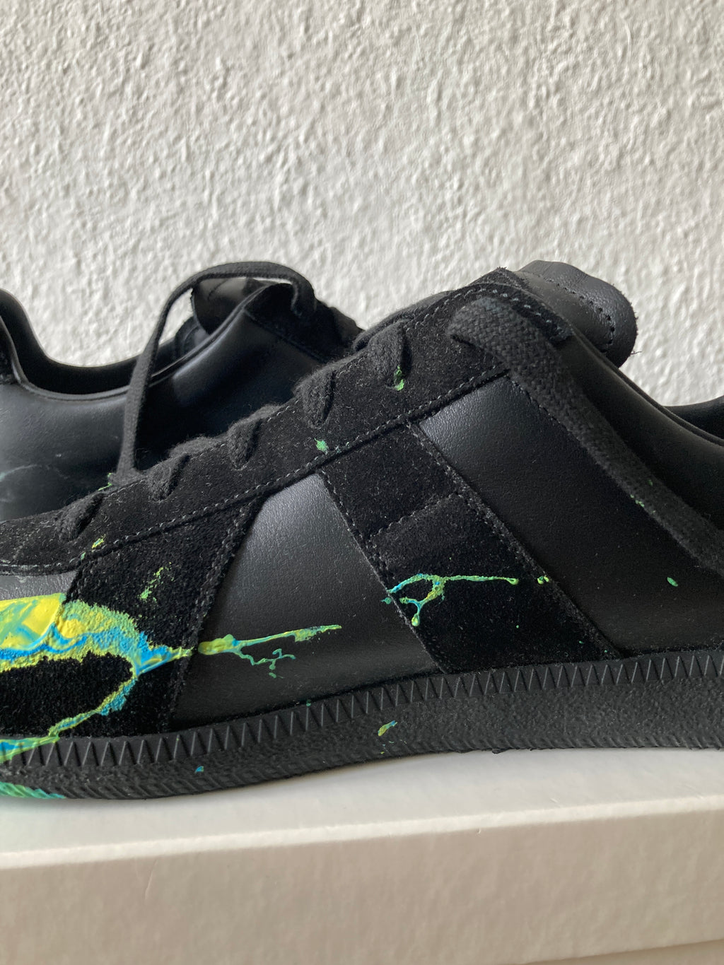 One-of-One Maison Margiela x William Cobbing Clay Splatter Replica in Black and Size IT43