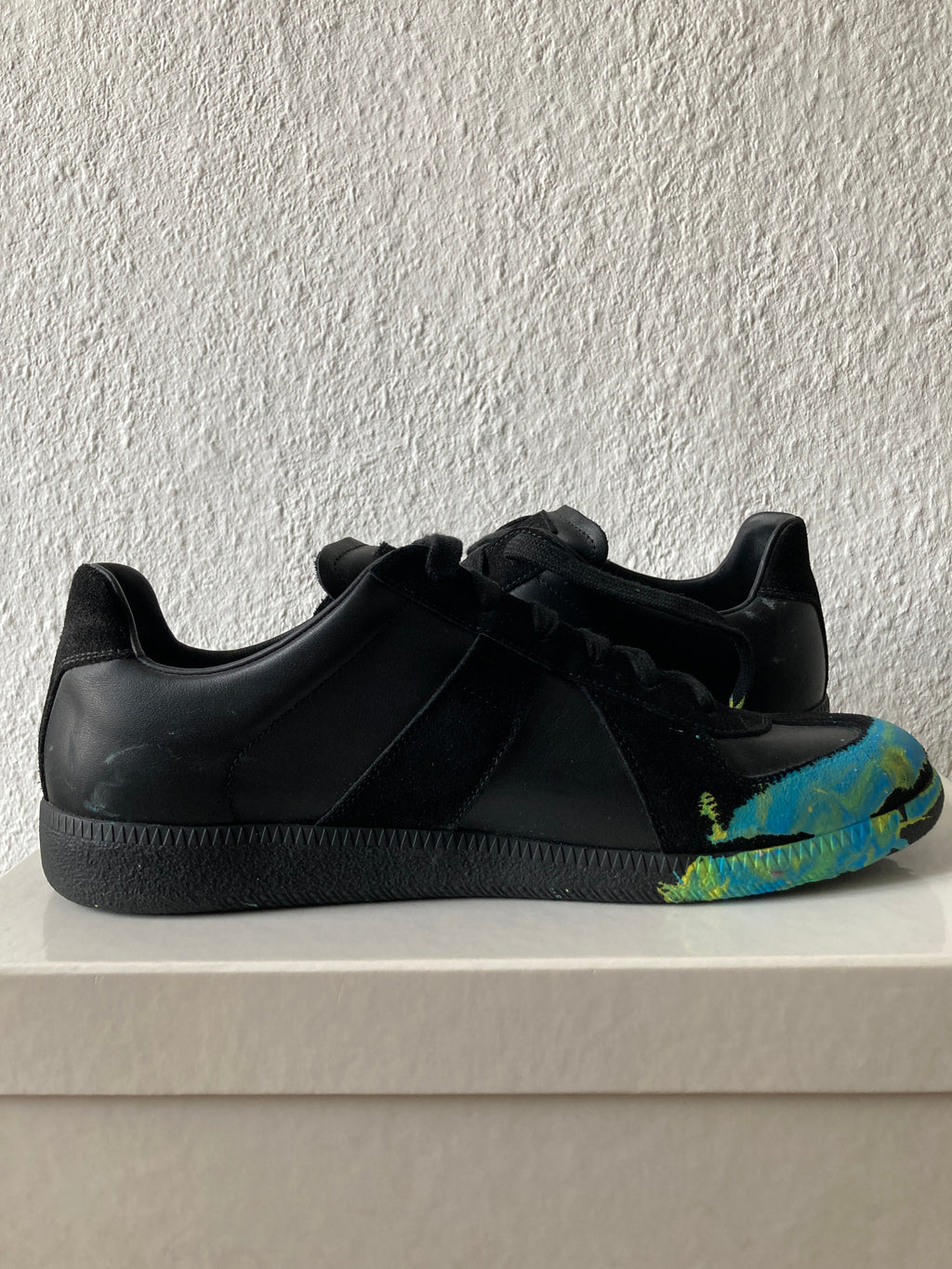 One-of-One Maison Margiela x William Cobbing Clay Splatter Replica in Black and Size IT43