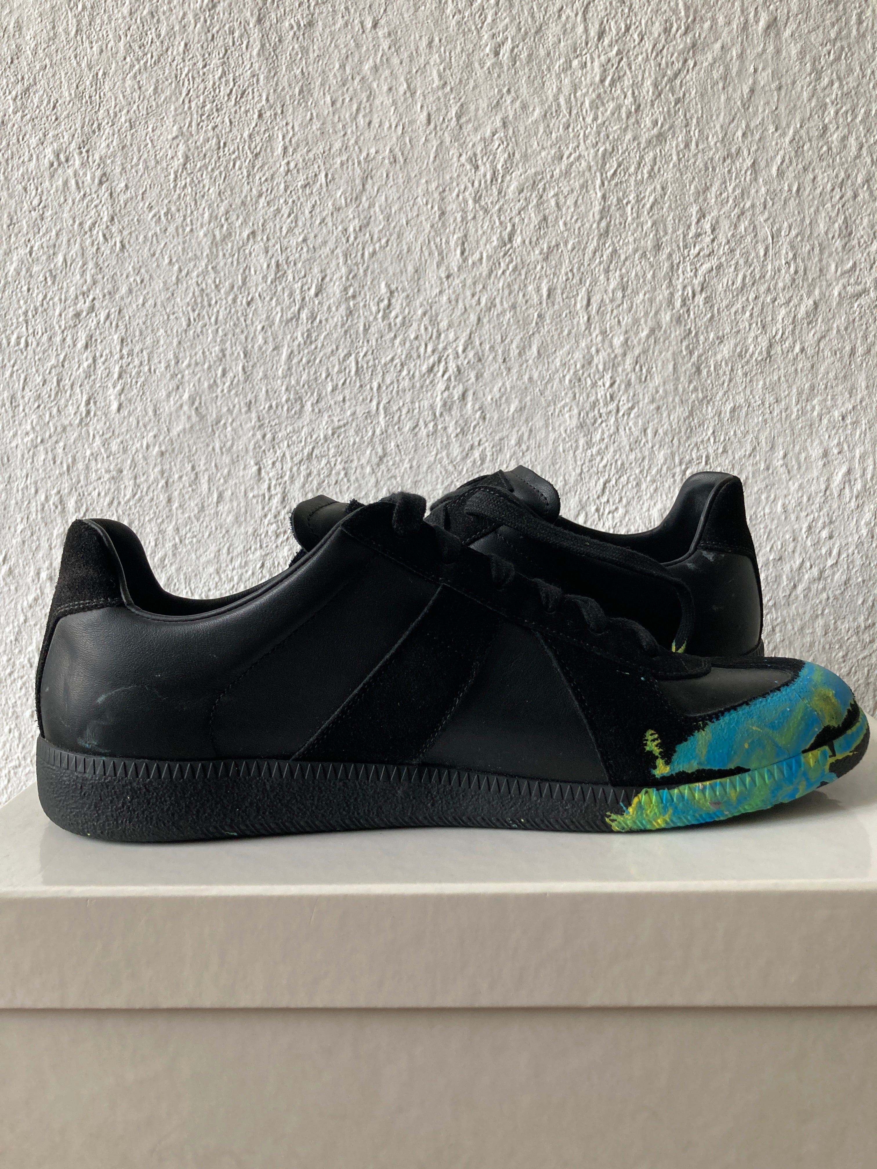 One-of-One Maison Margiela x William Cobbing Clay Splatter Replica in Black and Size IT43