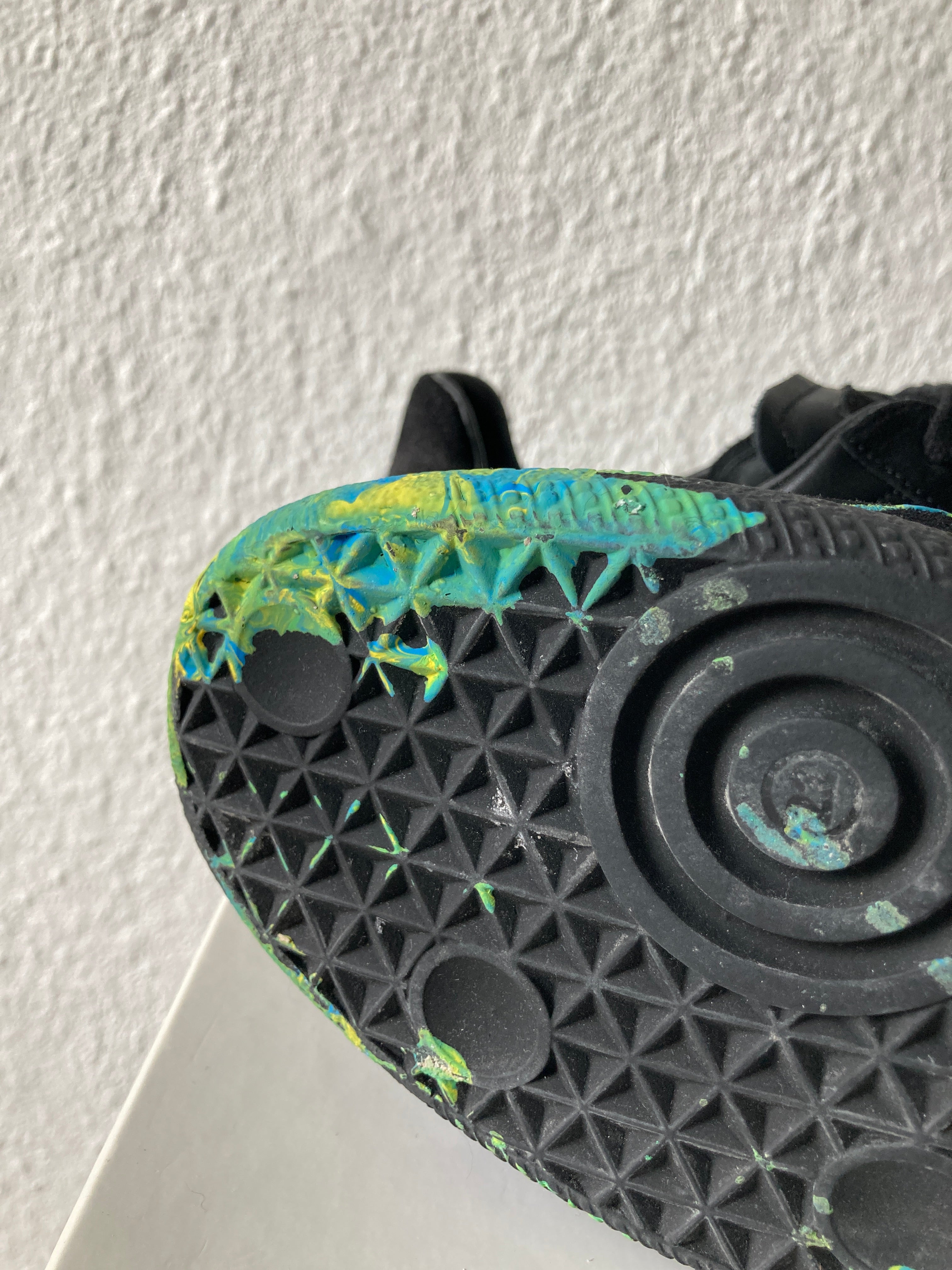 One-of-One Maison Margiela x William Cobbing Clay Splatter Replica in Black and Size IT43