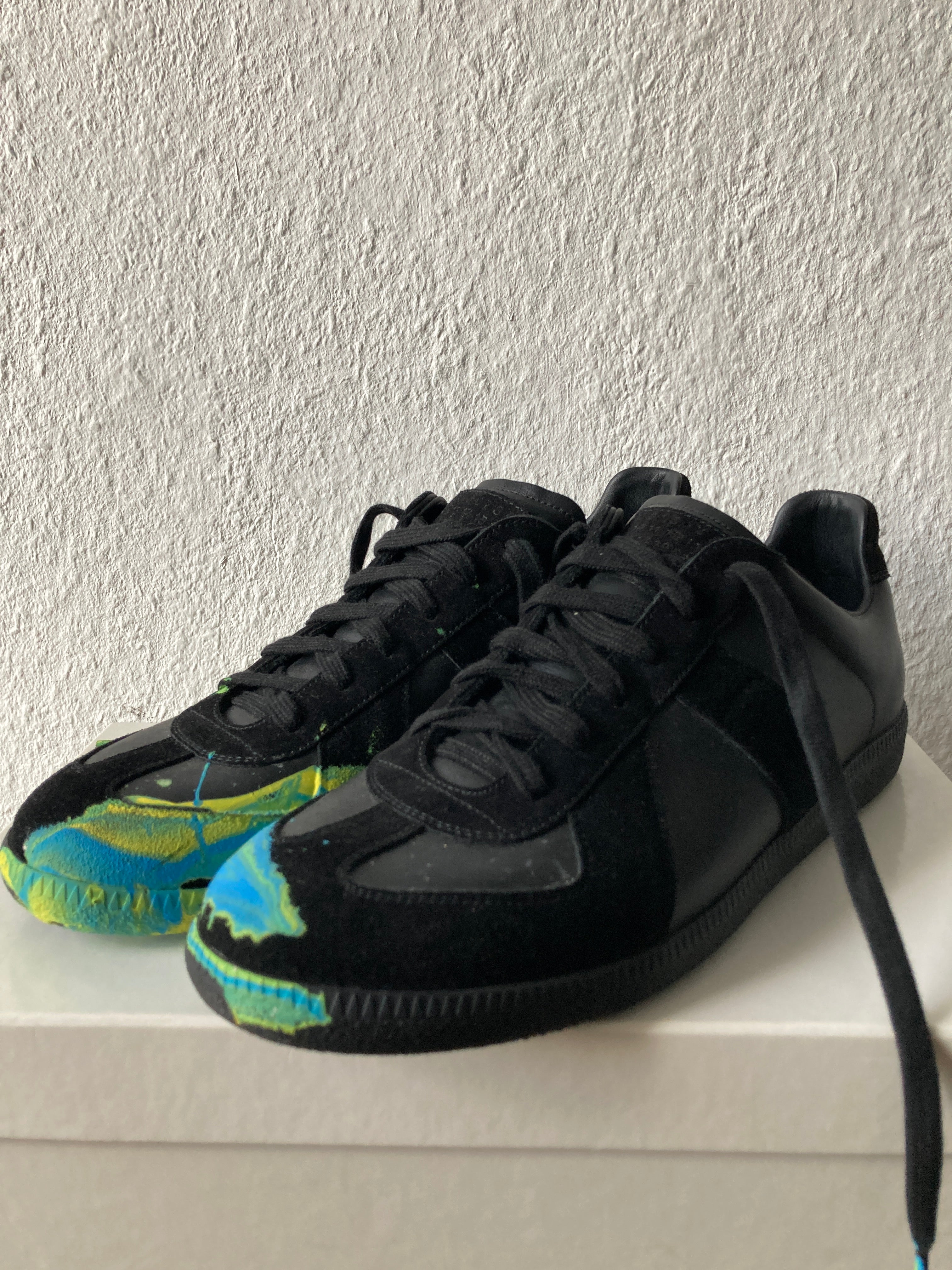 One-of-One Maison Margiela x William Cobbing Clay Splatter Replica in Black and Size IT43