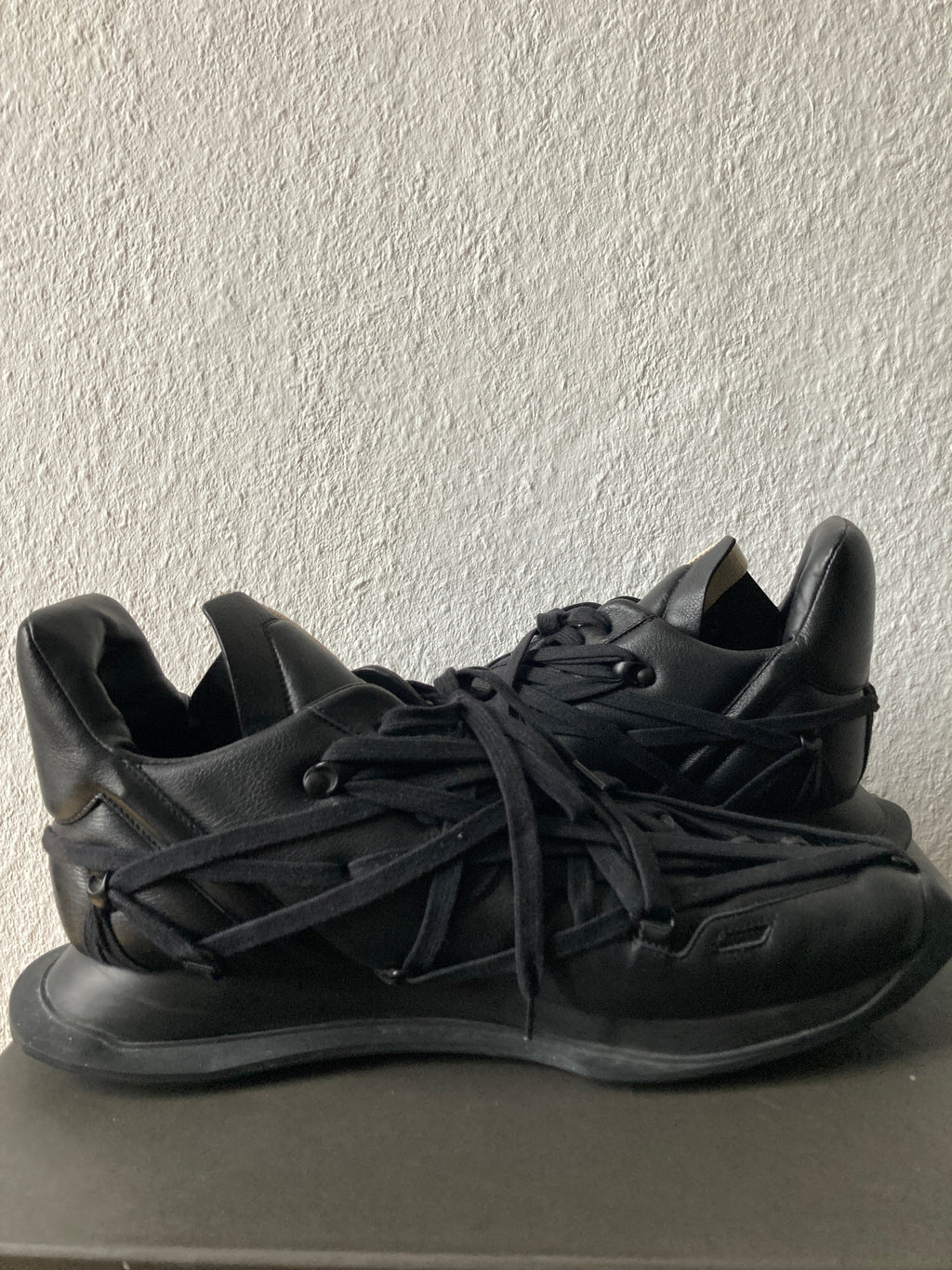 S/S 20 "TECUATL" Triple Black Maximal Megalace Runners 12/45