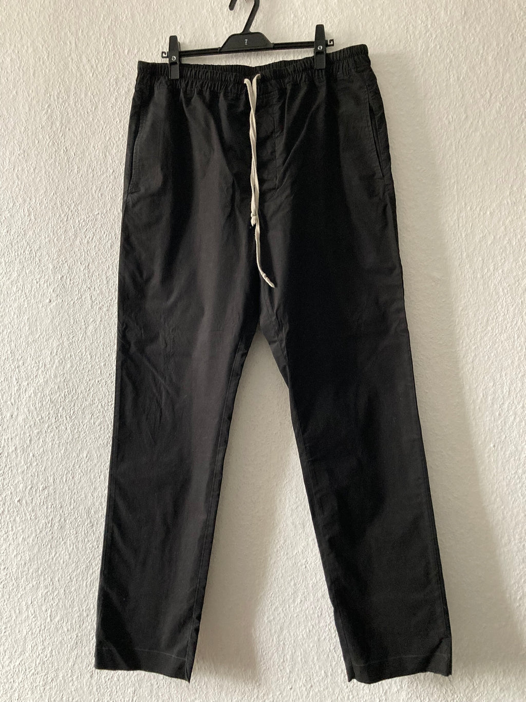 S/S 23 "EDFU" Drawstring Slim Long Pants in Black