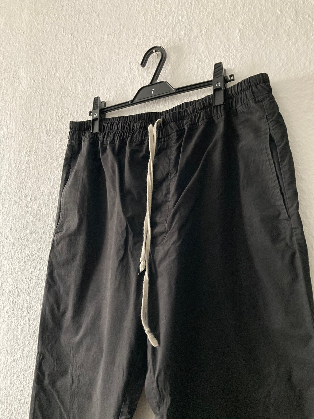 S/S 23 "EDFU" Drawstring Slim Long Pants in Black