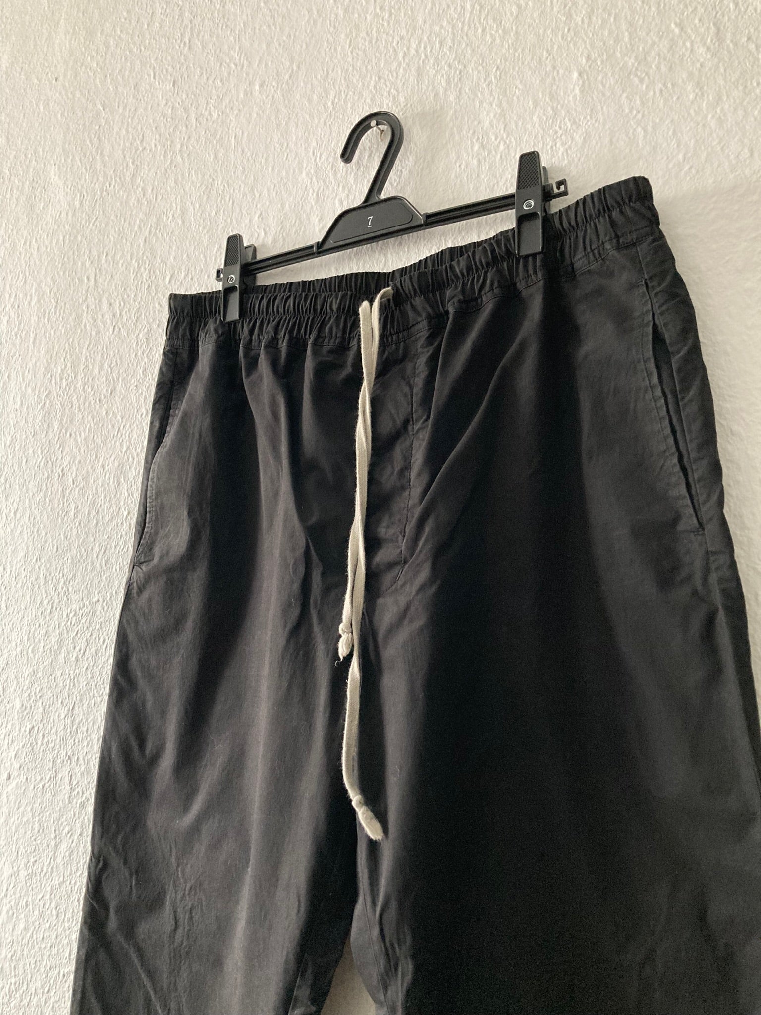 S/S 23 "EDFU" Drawstring Slim Long Pants in Black