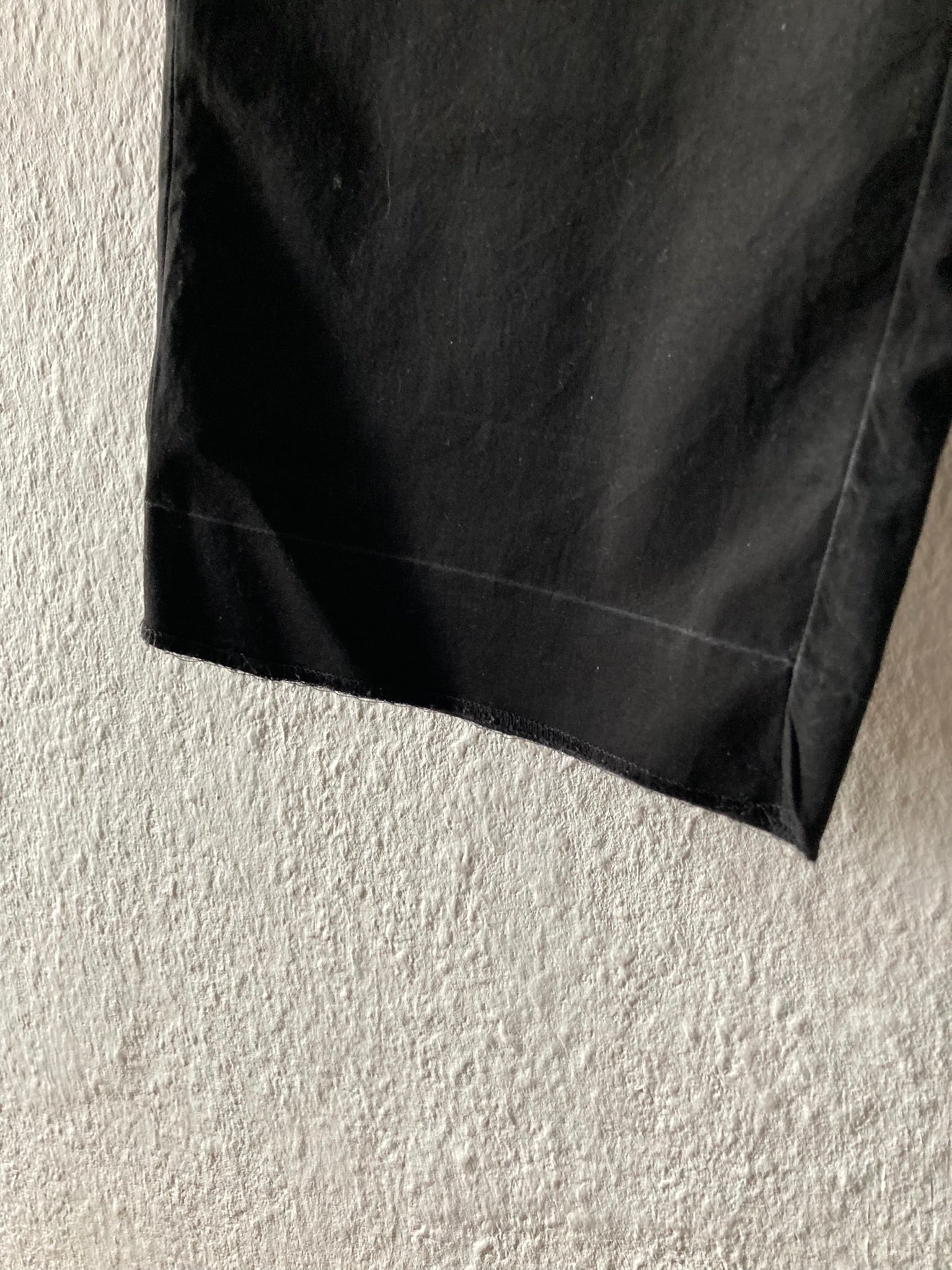 S/S 23 "EDFU" Drawstring Slim Long Pants in Black