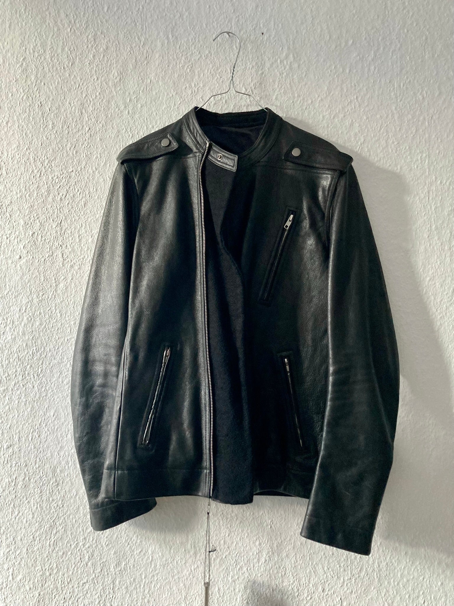 F/W 14 "MOODY" Runway Cashmere-Lined Shoulder Epaulet Leather Jacket in Black Size 50/M