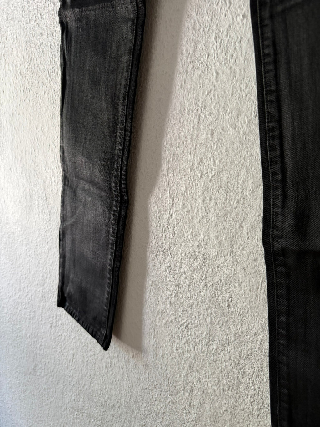 F/W 06 "DUSTULATOR" Black Wax Detroit Cut Denim Jeans Rick Owens