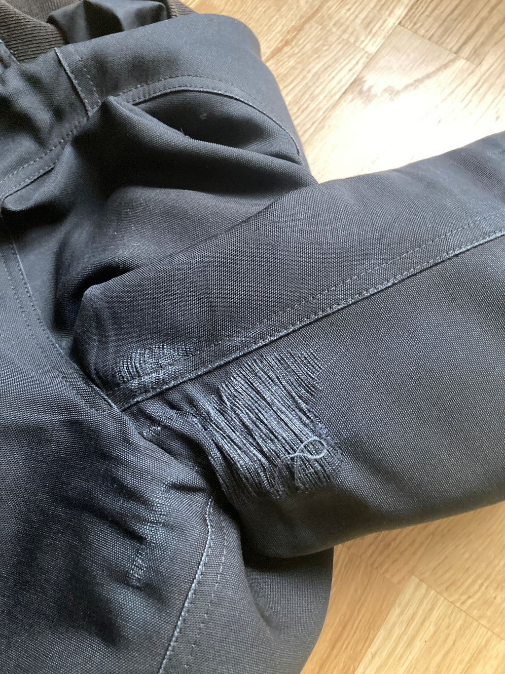 F/W 14 „MOODY“ Runway Sample Silk & Wool Down-Filled Bomber Jacket in Black