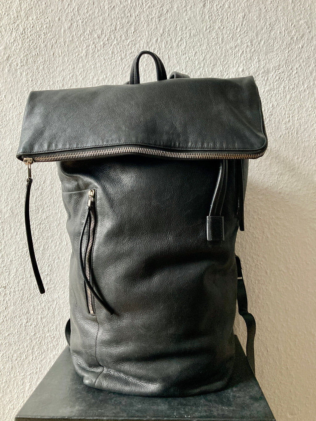 S/S 18 "DIRT" Large Black Duffle Calf Leather Backpack Rick Owens