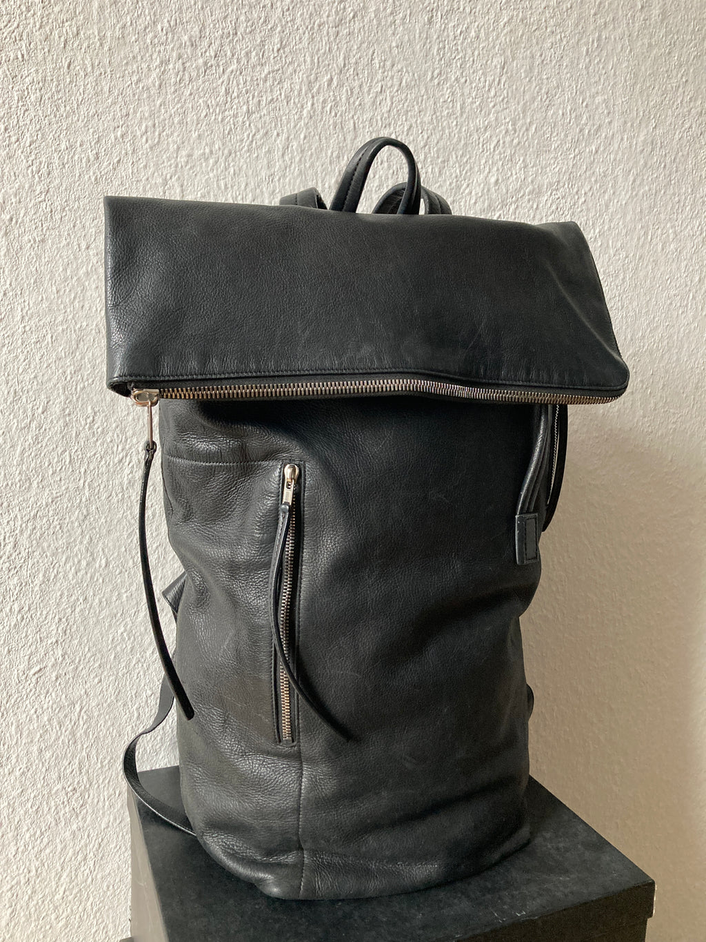 S/S 18 "DIRT" Large Black Duffle Calf Leather Backpack Rick Owens