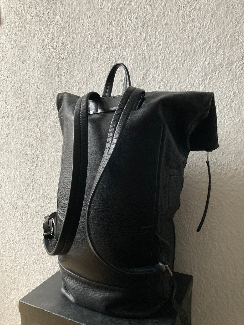 S/S 18 "DIRT" Large Black Duffle Calf Leather Backpack Rick Owens