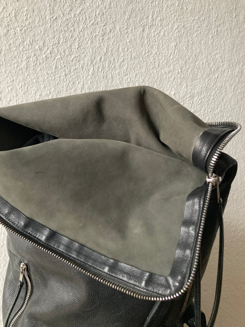 S/S 18 "DIRT" Large Black Duffle Calf Leather Backpack Rick Owens