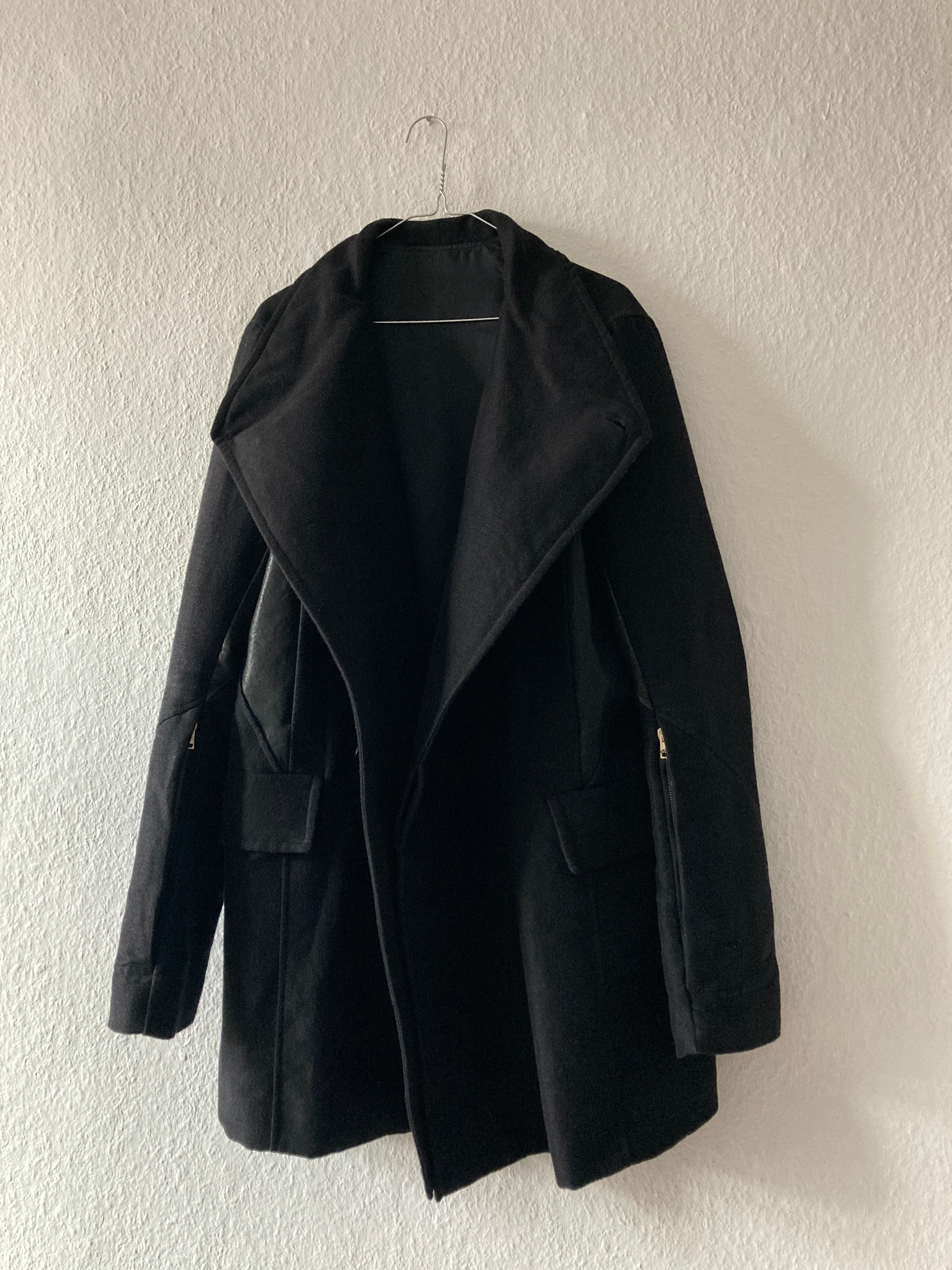 F/W 09 "CRUST" Runway Berger Ramie Coat Rick Owens M