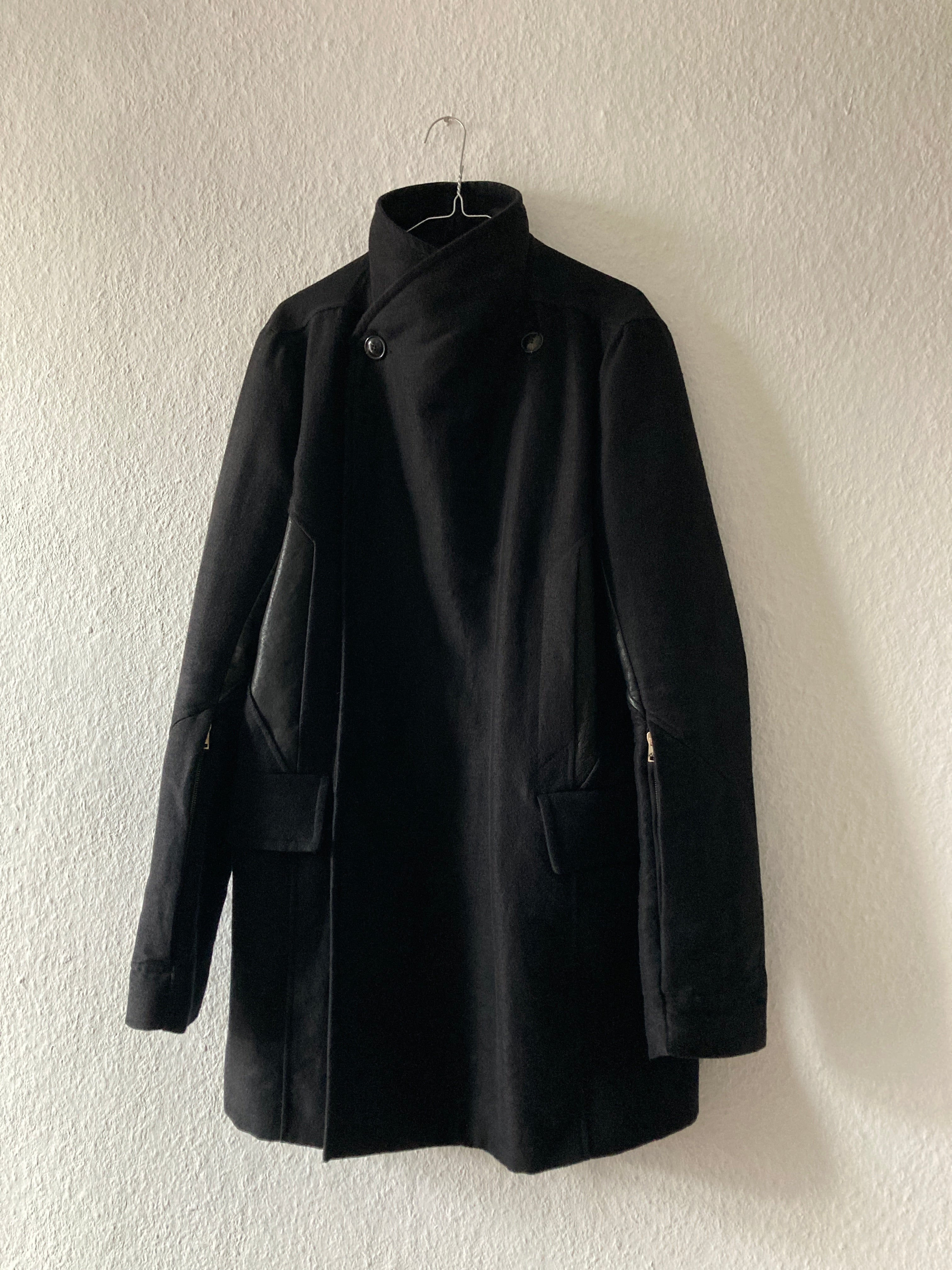 F/W 09 "CRUST" Runway Berger Ramie Coat Rick Owens M