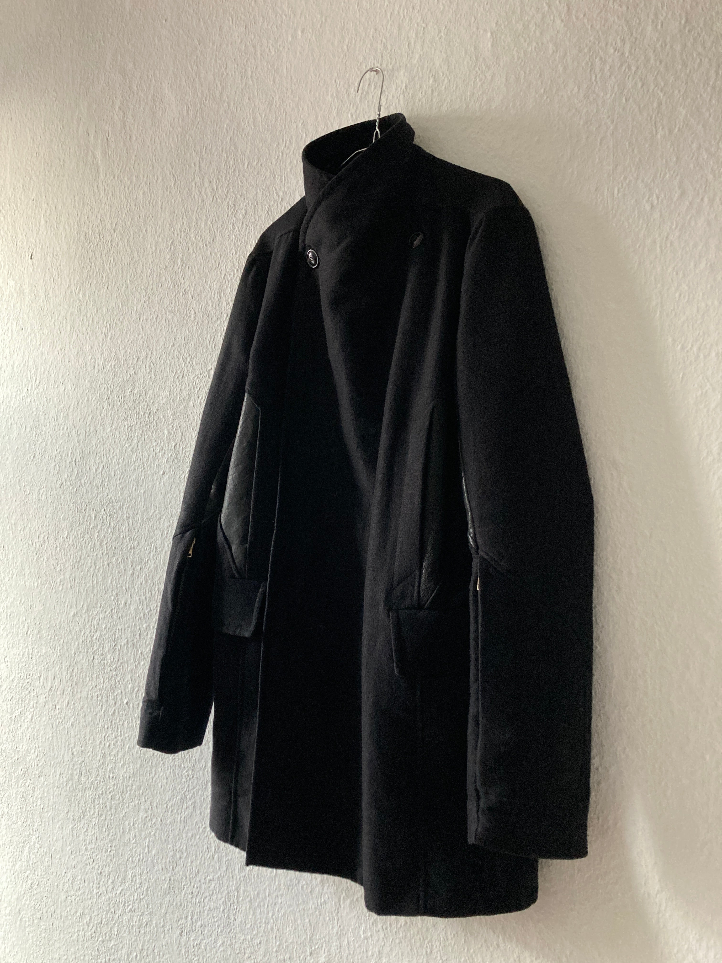 F/W 09 "CRUST" Runway Berger Ramie Coat Rick Owens M