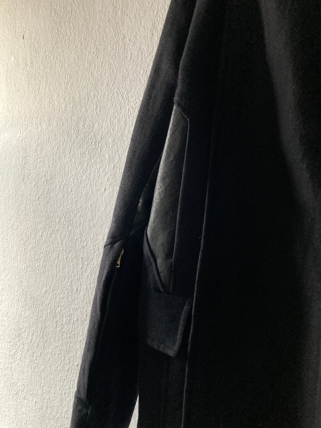 F/W 09 "CRUST" Runway Berger Ramie Coat Rick Owens M