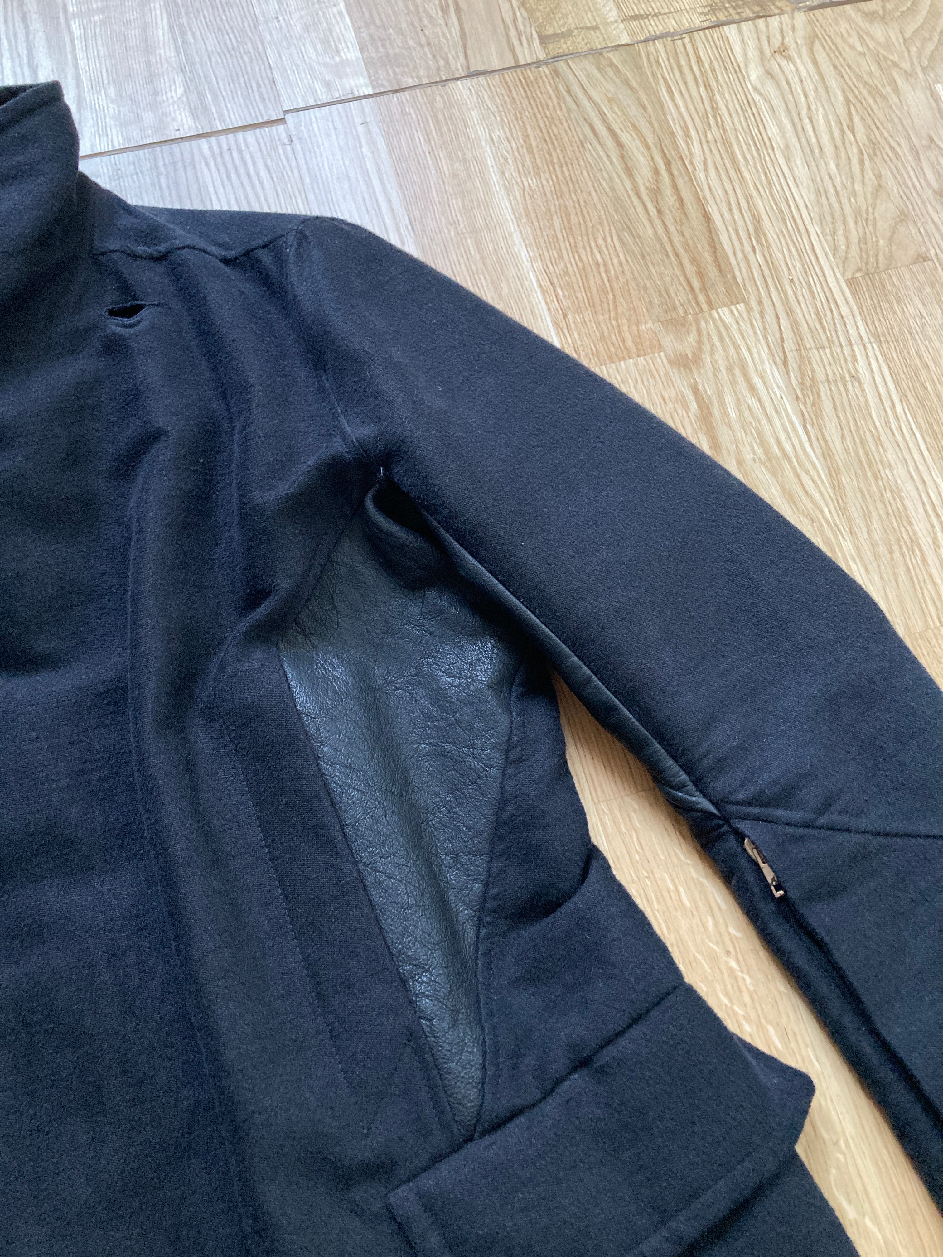 F/W 09 "CRUST" Runway Berger Ramie Coat Rick Owens M