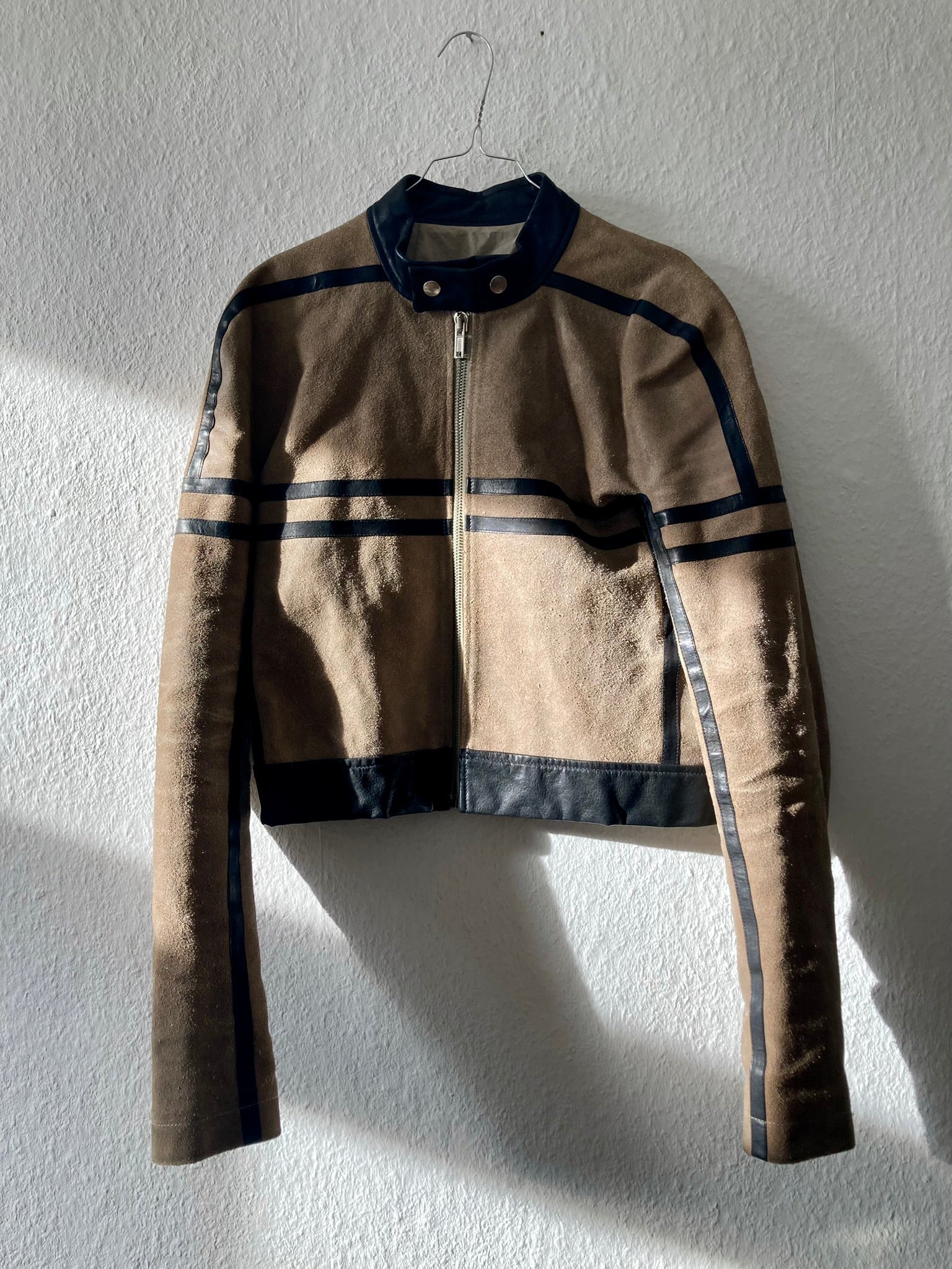 F/W 12 "MOUNTAIN" Cropped Runway Suede Calf Leather Jacket in Black & Pearl Size 52/L