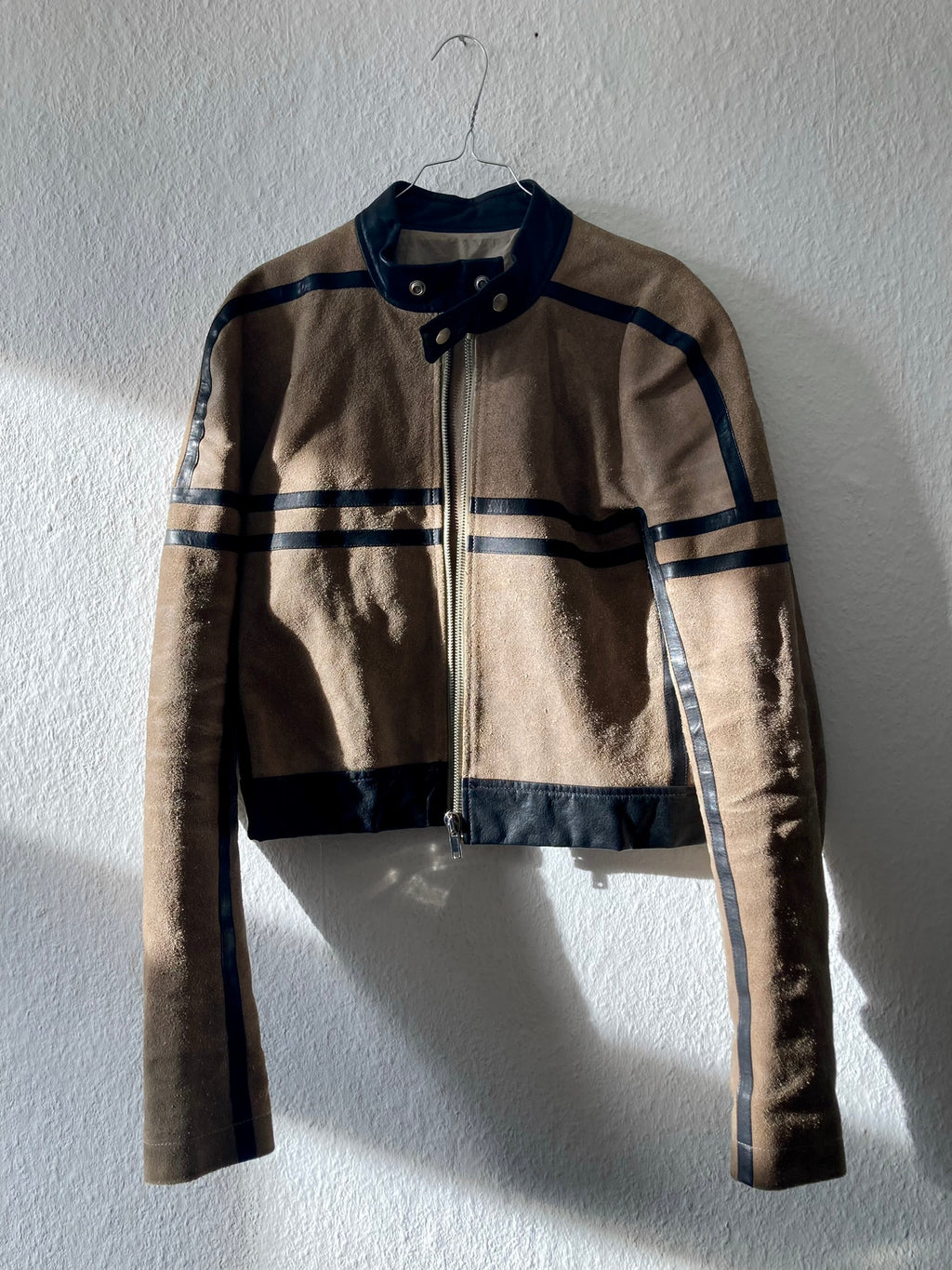 F/W 12 "MOUNTAIN" Cropped Runway Suede Calf Leather Jacket in Black & Pearl Size 52/L