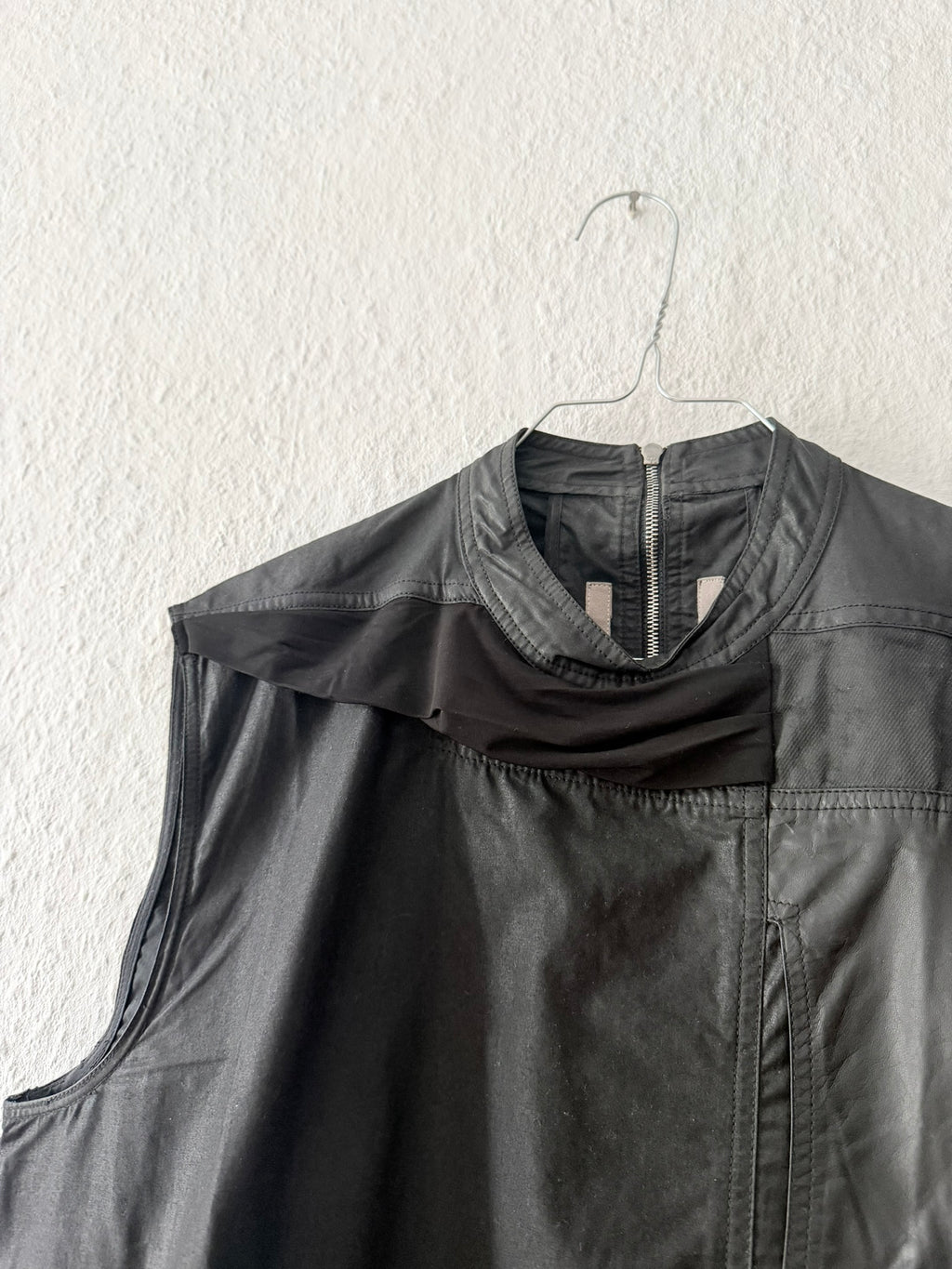 S/S 15 "FAUN" Waxed Sample Kangaroo Leather Pocket Tank Top M
