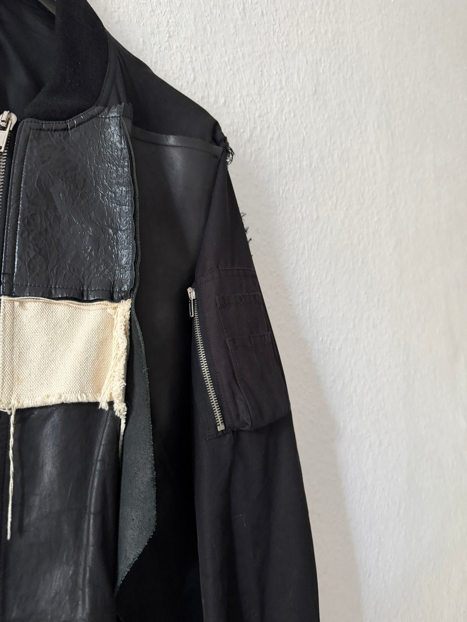 S/S 16「CYCLOPS」ランウェイ パッチワーク ボンバージャケット ブラック/ナチュラル サイズ 50/M