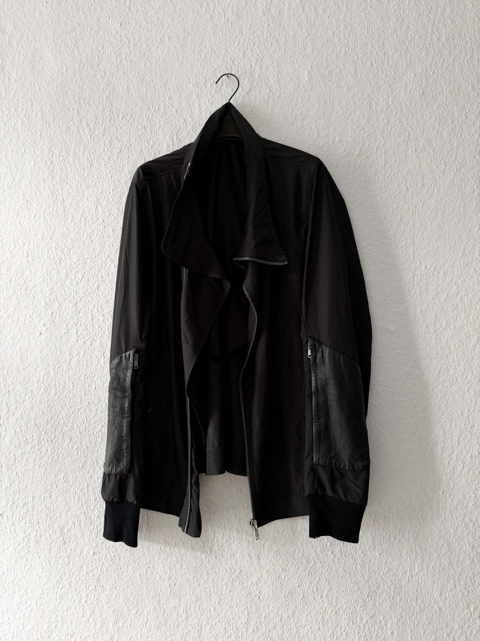 S/S 09 "STRUTTER" Layered Polyester Mollino Jacket w. Lamb Leather Patches