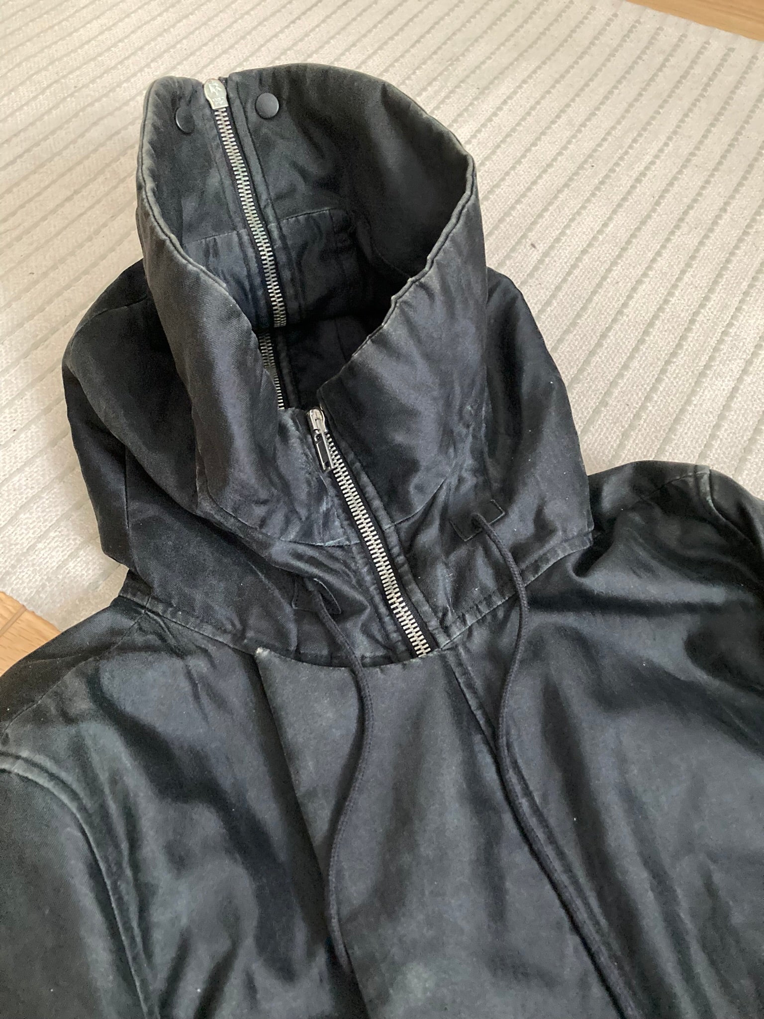 F/W 09 "CRUST" Runway Silk Exploder Jacket in Black and Size M