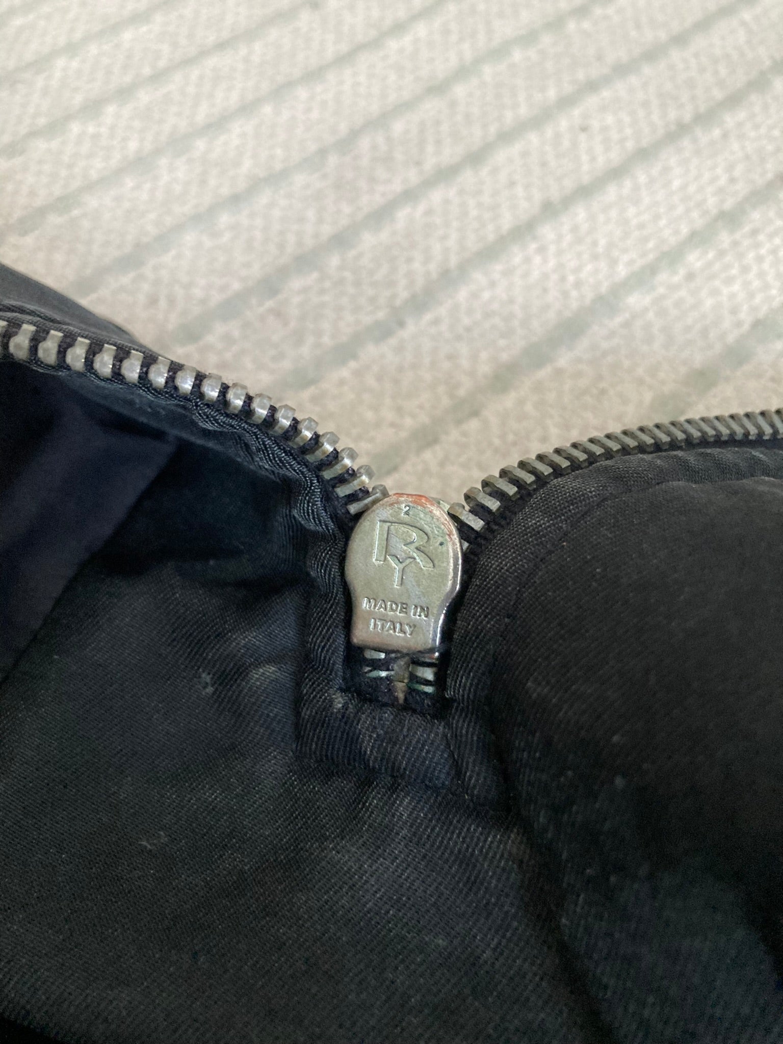 F/W 09 "CRUST" Runway Silk Exploder Jacket in Black and Size M