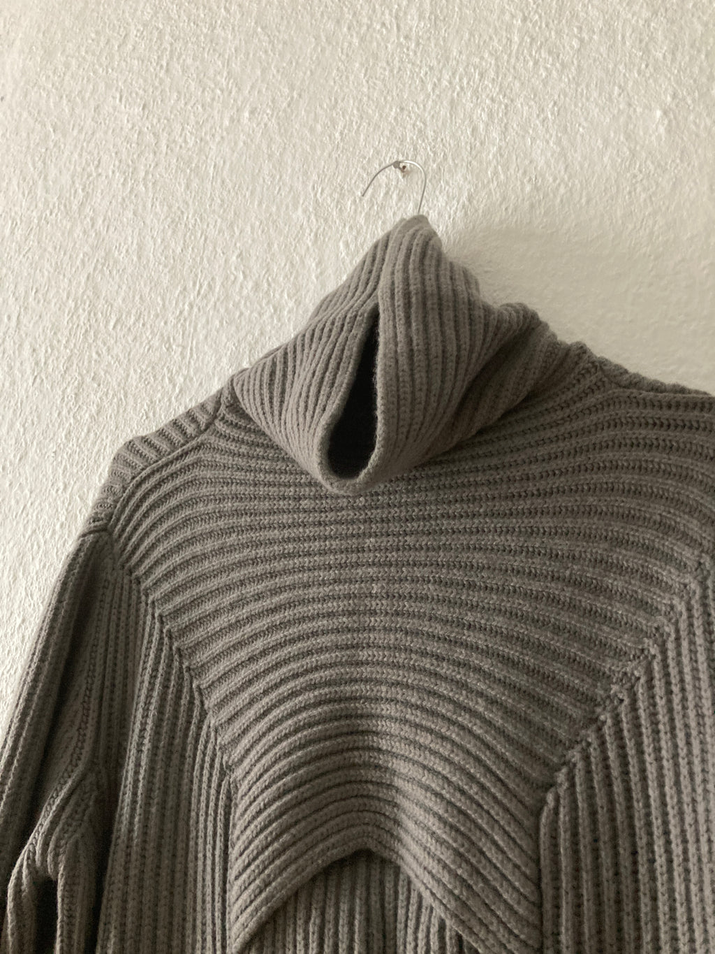 F/W 10 "GLEAM" Runway Alpaca Turtleneck Rick Owens M