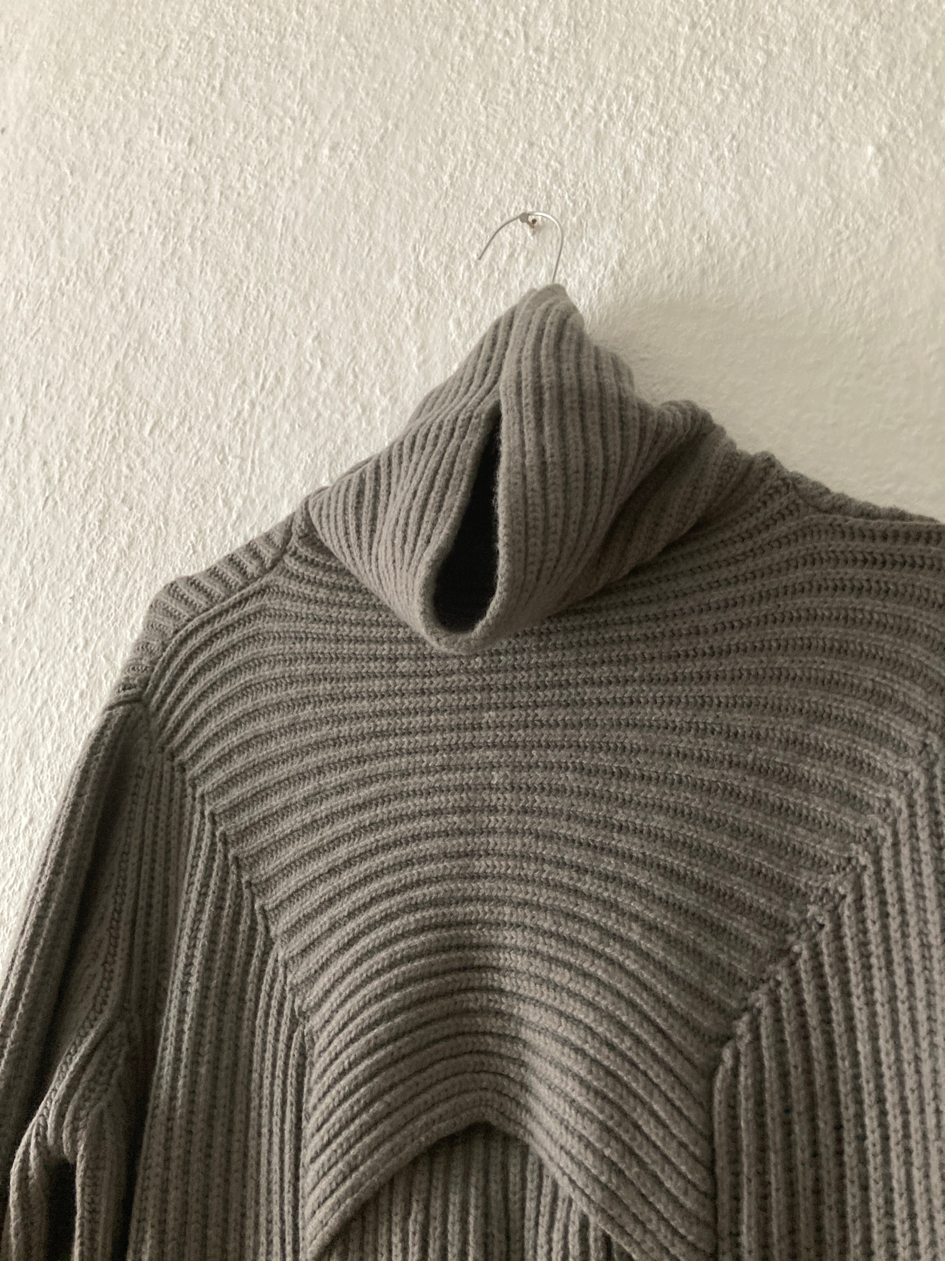 F/W 10 "GLEAM" Runway Alpaca Turtleneck Rick Owens M